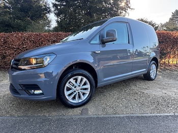 Used Volkswagen Caddy 2017 for sale - 77891772: Photo