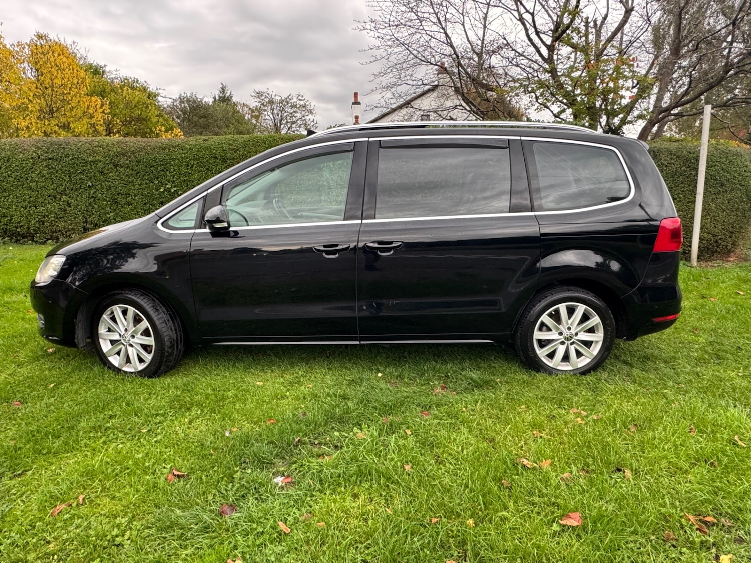 Used Volkswagen Sharan 2024 for sale - 76344190: Photo 2