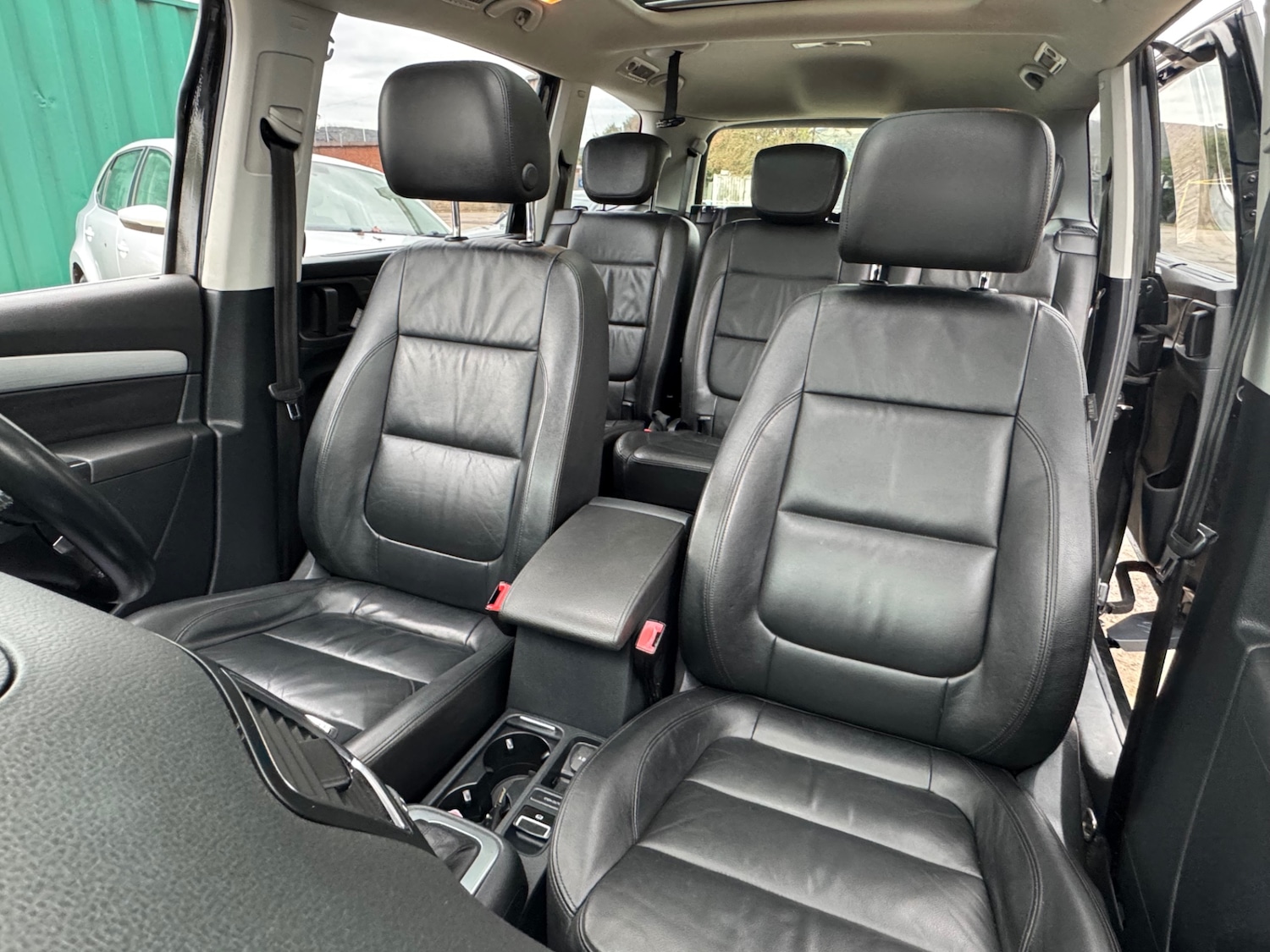 Used Volkswagen Sharan 2024 for sale - 76344190: Photo 30