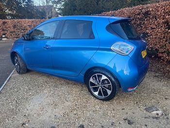 Used Renault Zoe 2018 for sale - 77237230: Photo