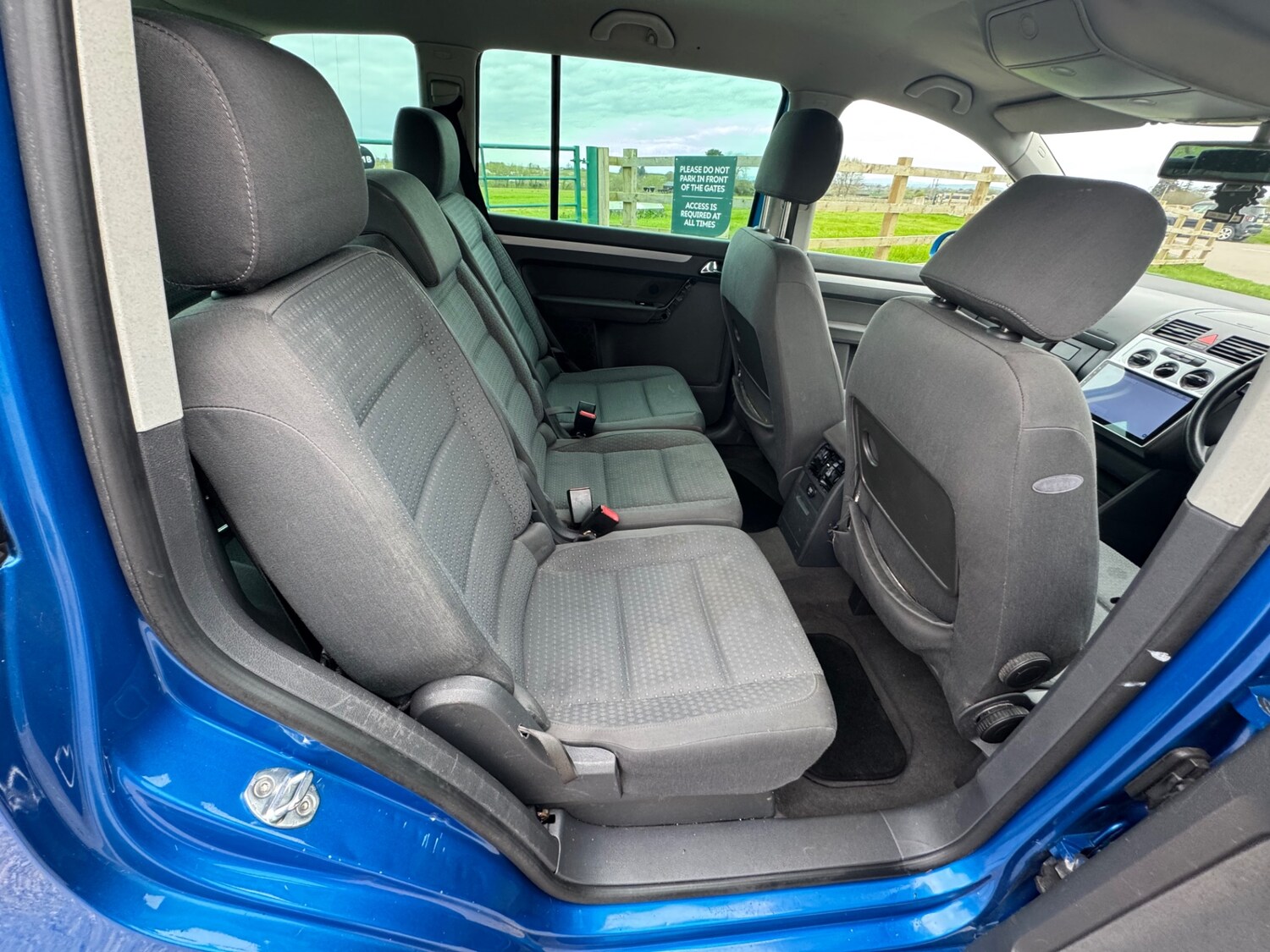 Used Volkswagen Touran 2003 for sale - 78099026: Photo 10