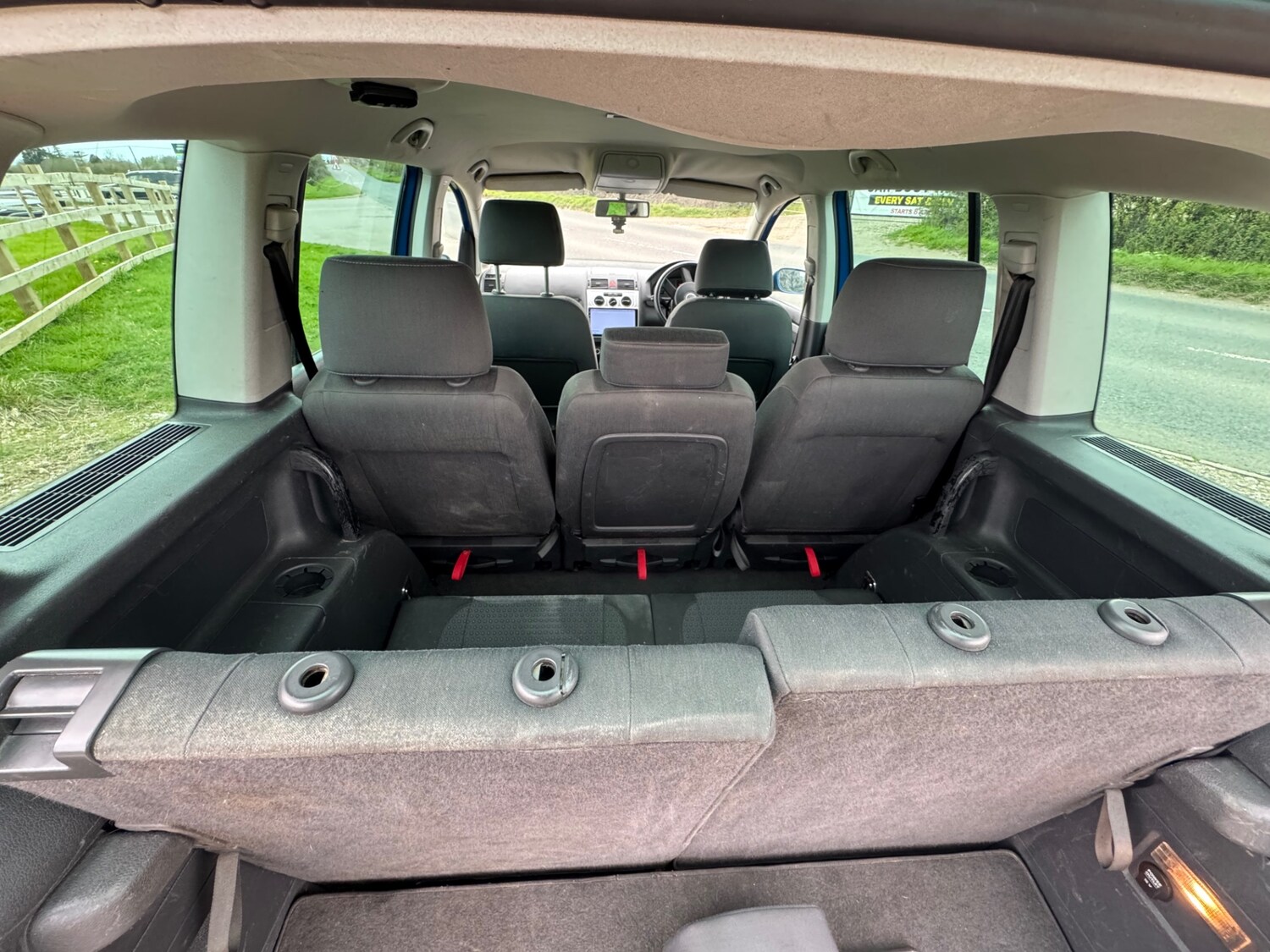 Used Volkswagen Touran 2003 for sale - 78099026: Photo 9