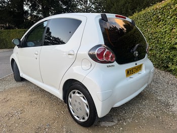 Used Toyota AYGO 2013 for sale - 79845990: Photo