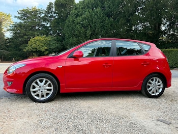 Used Hyundai i30 2010 for sale - 79526156: Photo