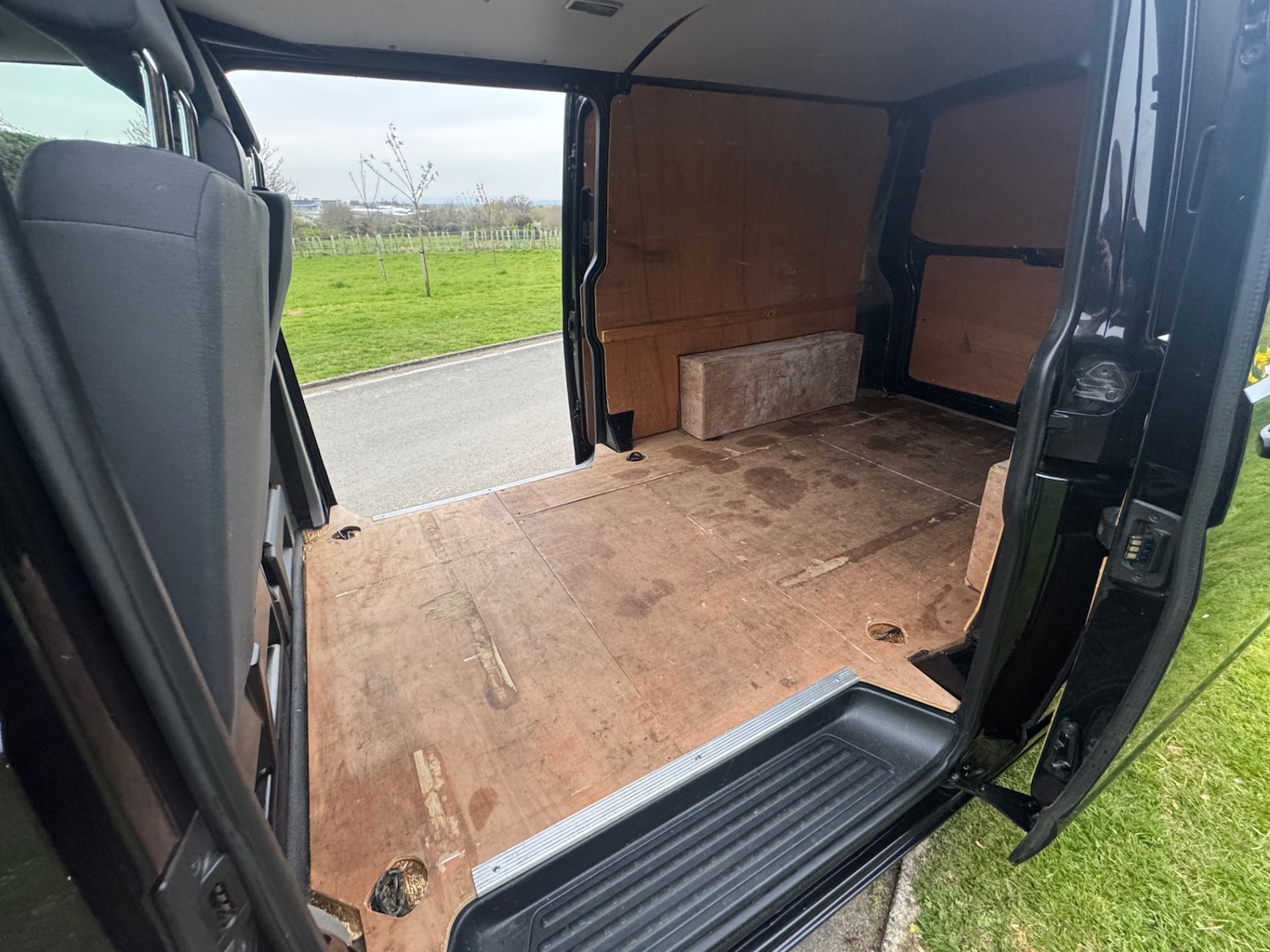 Used Volkswagen Transporter 2014 for sale - 77995239: Photo 20