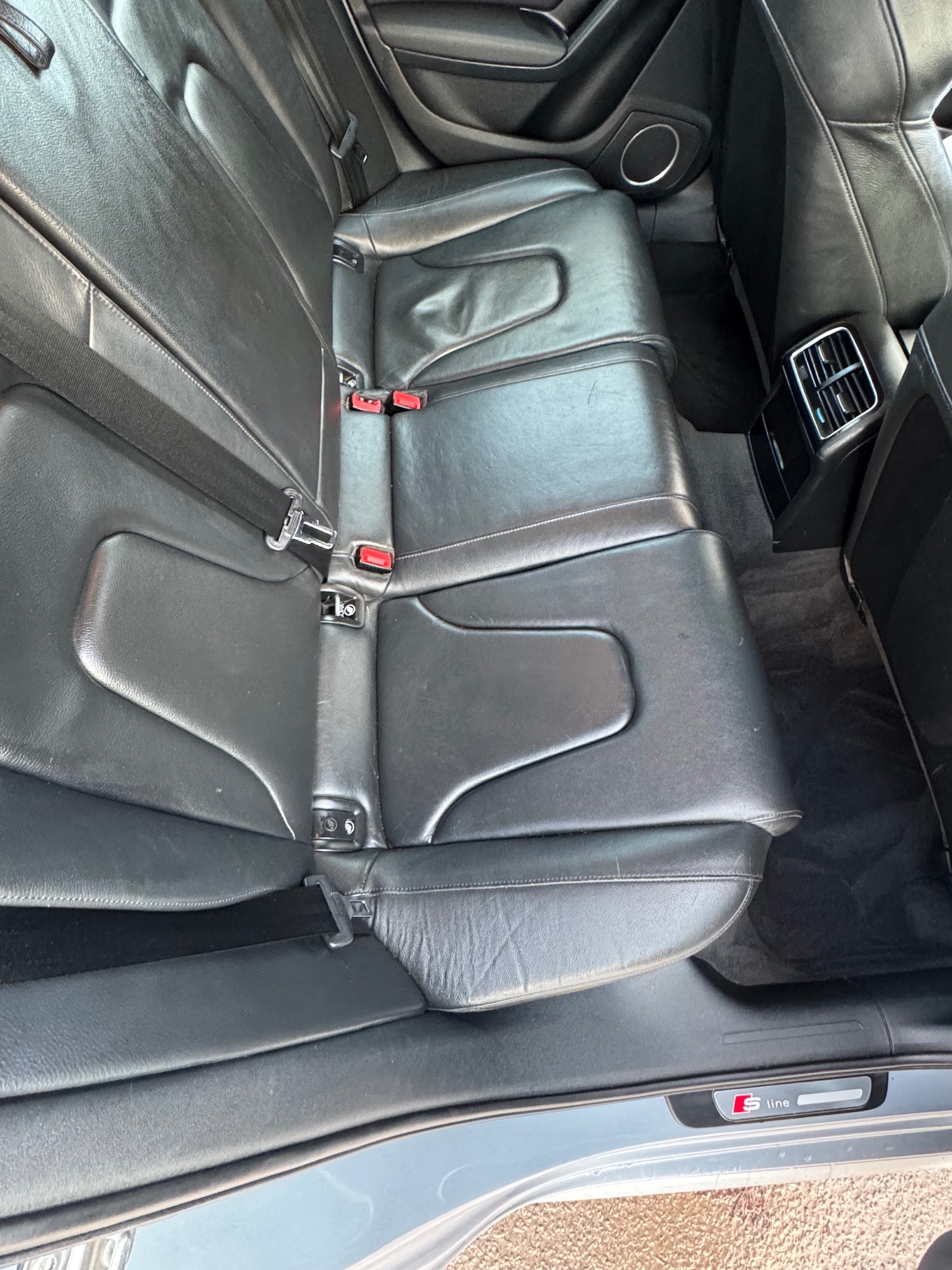 Used Audi A4 2010 for sale - 76339826: Photo 16