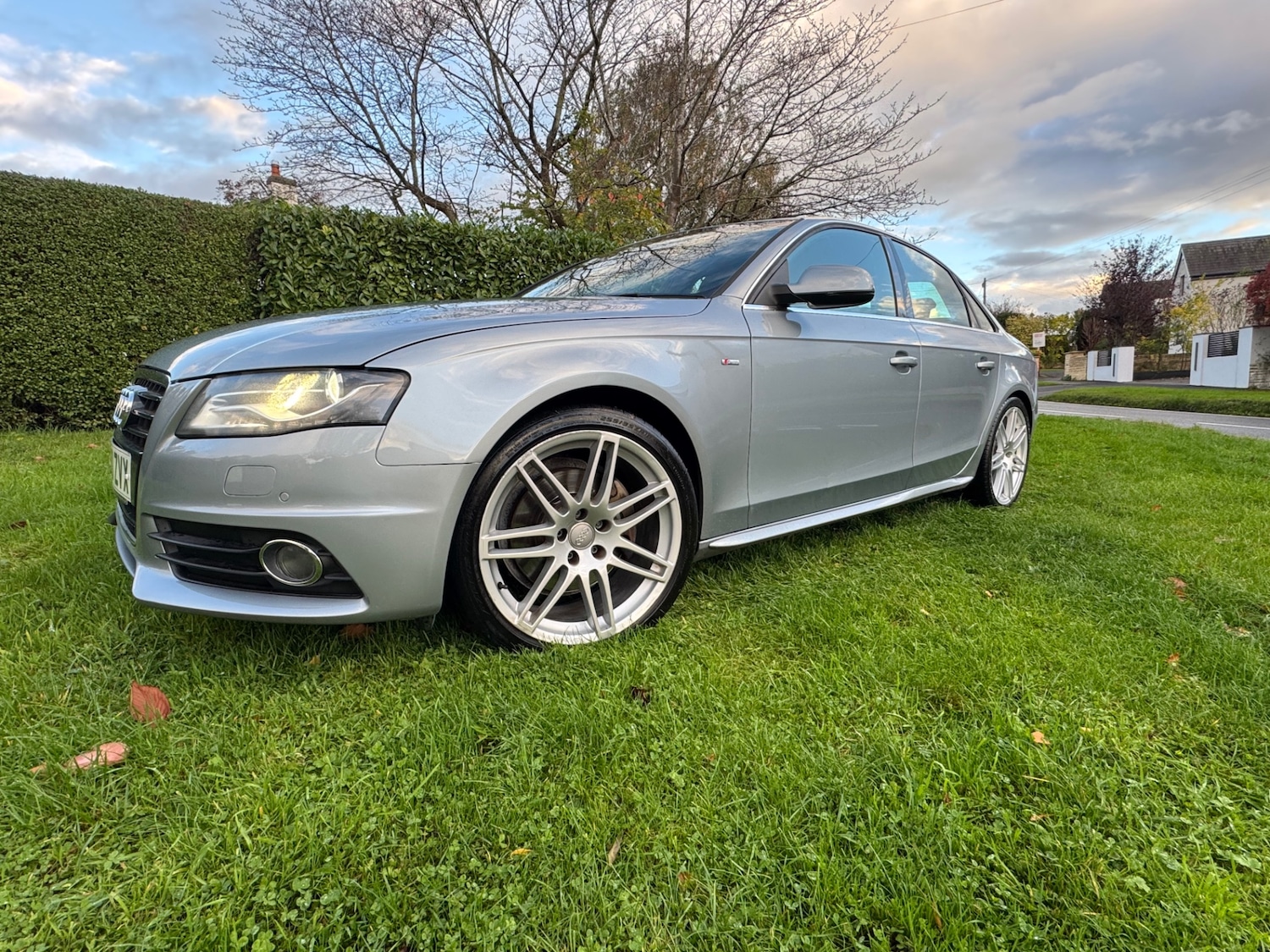 Used Audi A4 2010 for sale - 76339826: Photo 2