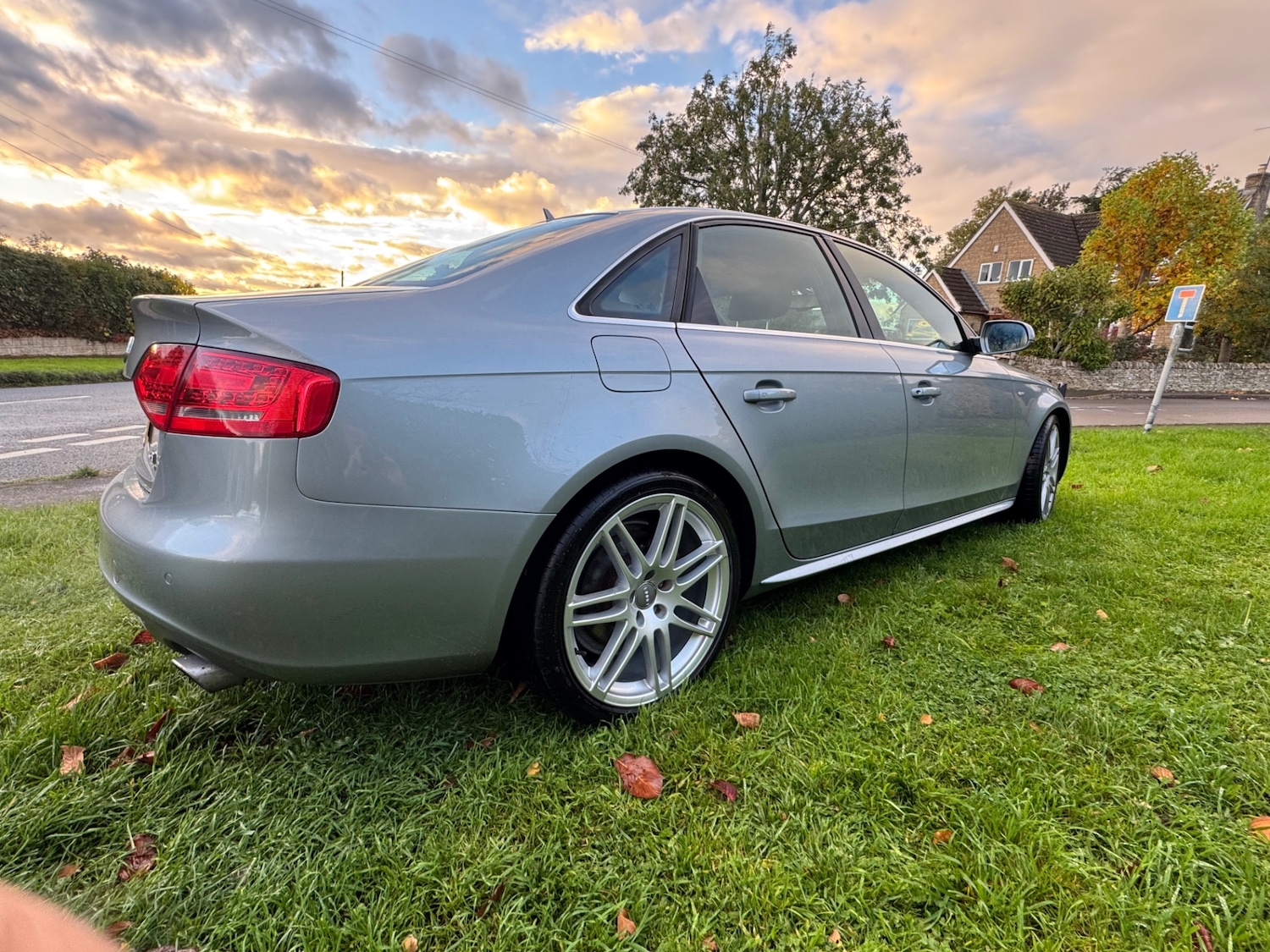 Used Audi A4 2010 for sale - 76339826: Photo 32
