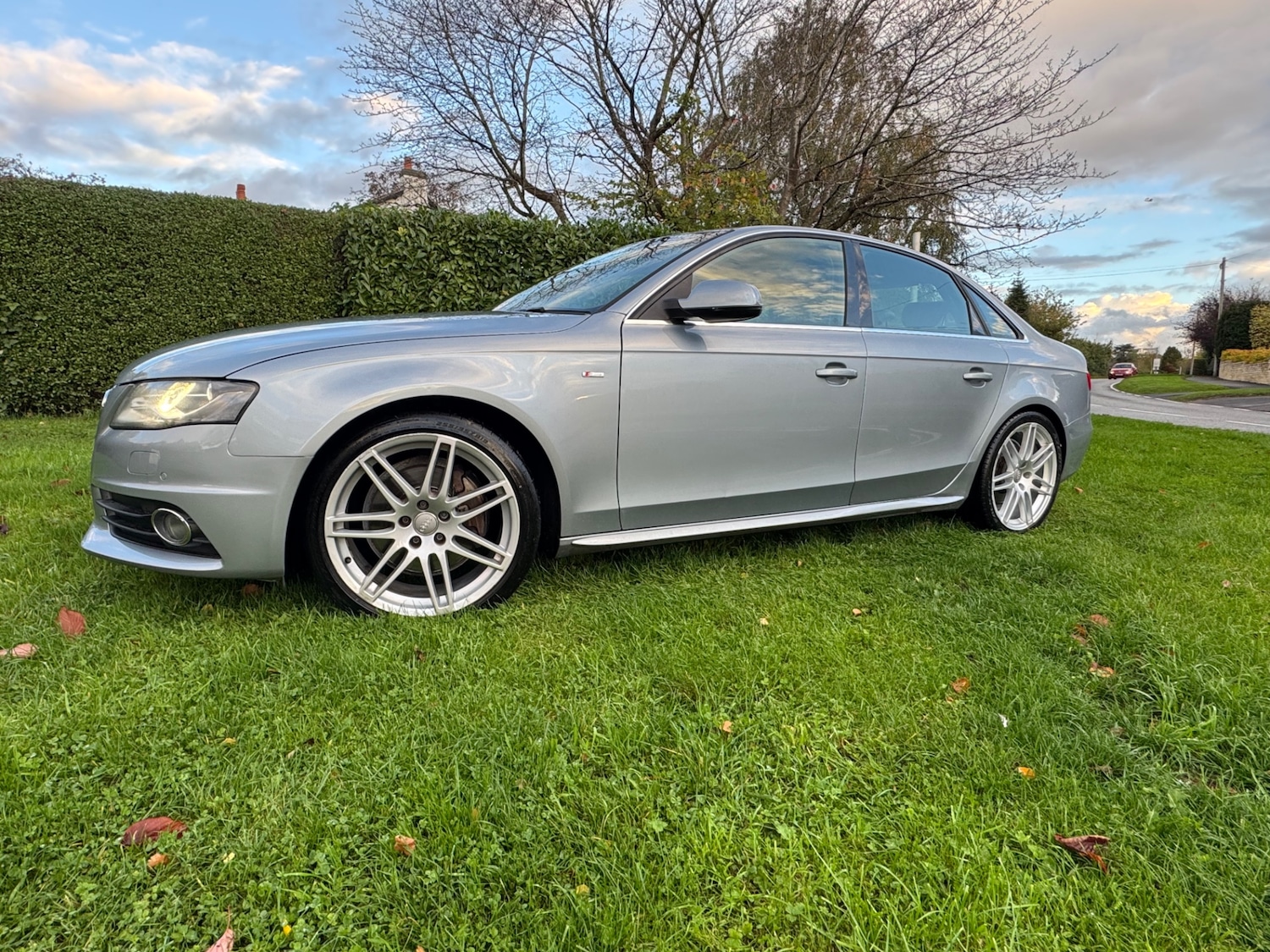 Used Audi A4 2010 for sale - 76339826: Photo 5