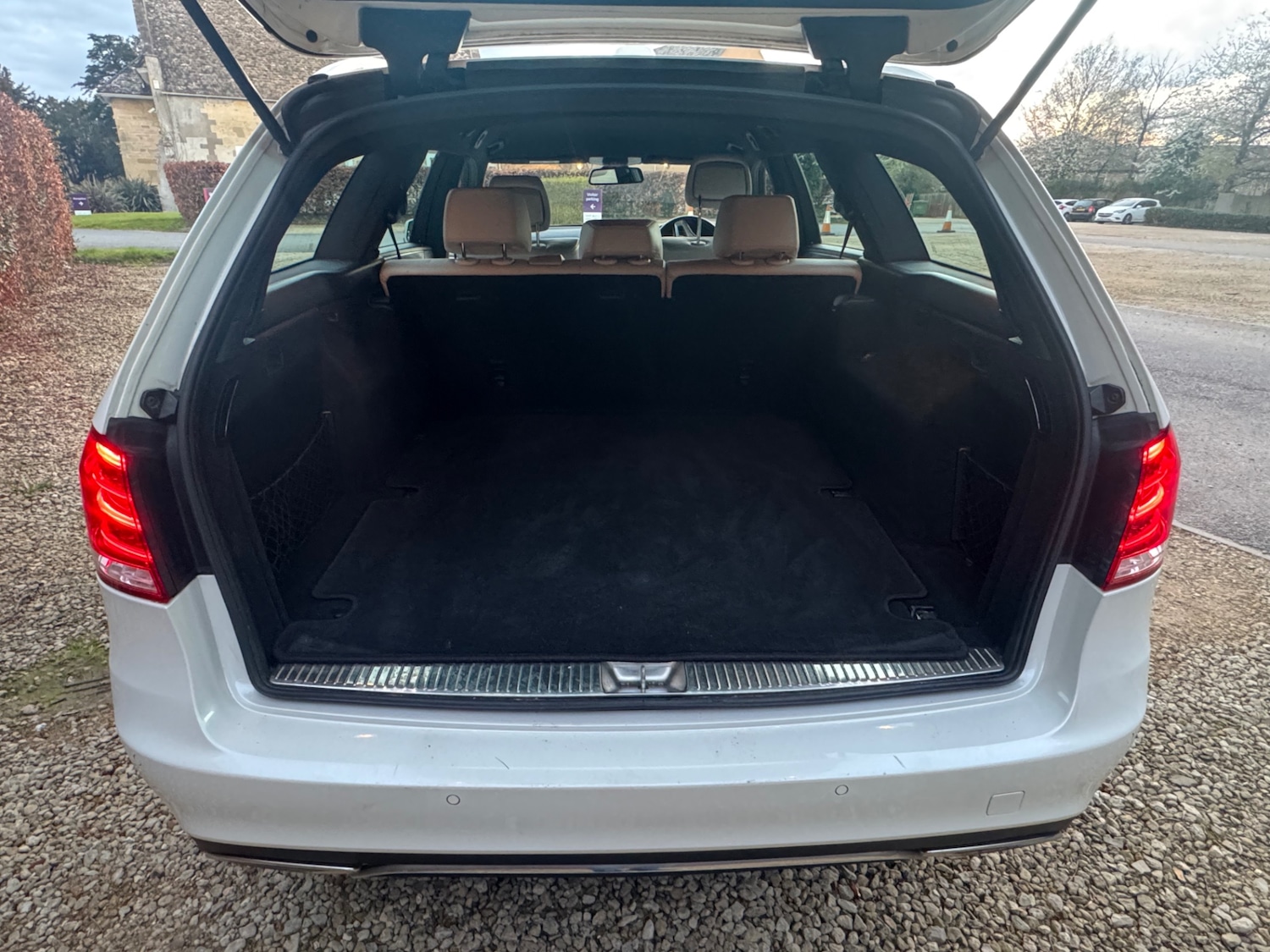 Used Mercedes-Benz E Class 2013 for sale - 78085067: Photo 13