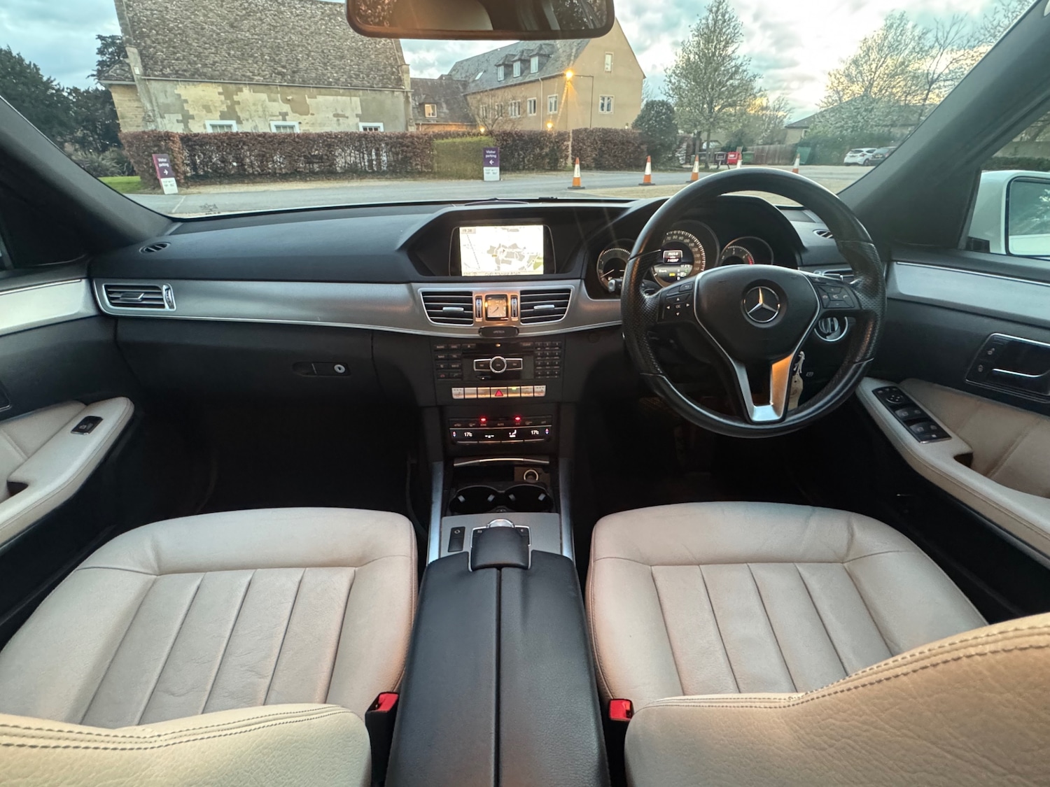 Used Mercedes-Benz E Class 2013 for sale - 78085067: Photo 21