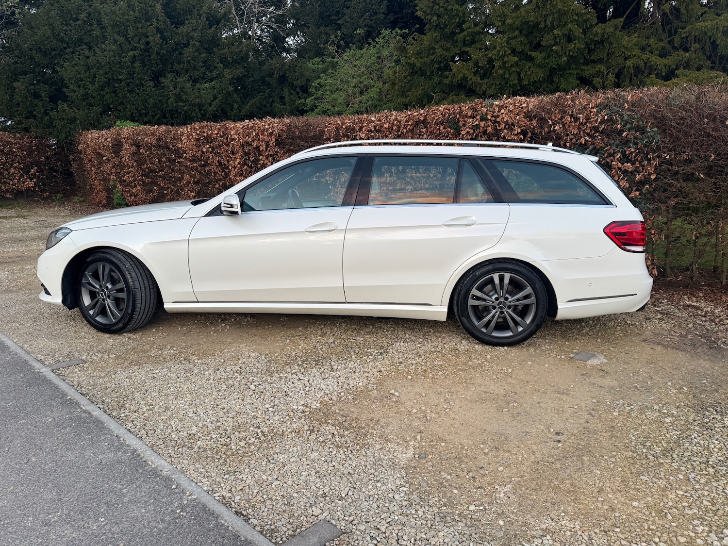 Used Mercedes-Benz E Class 2013 for sale - 78085067: Photo 4