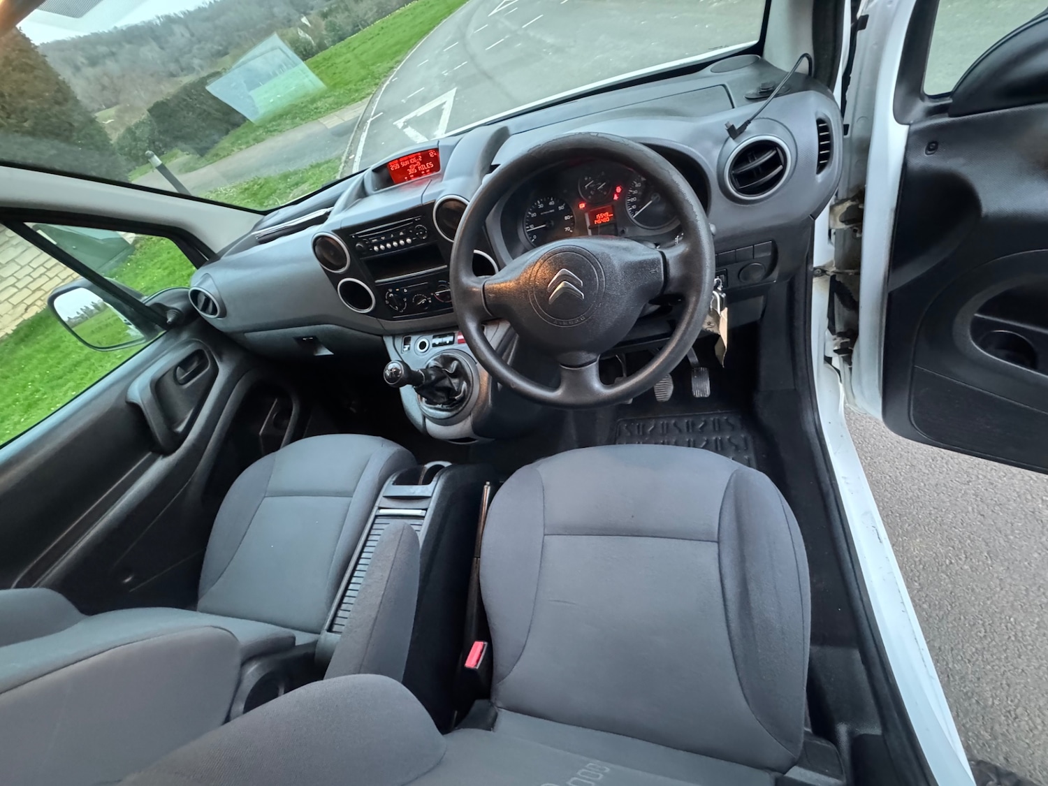 Used Citroen Berlingo 2013 for sale - 77736071: Photo 15