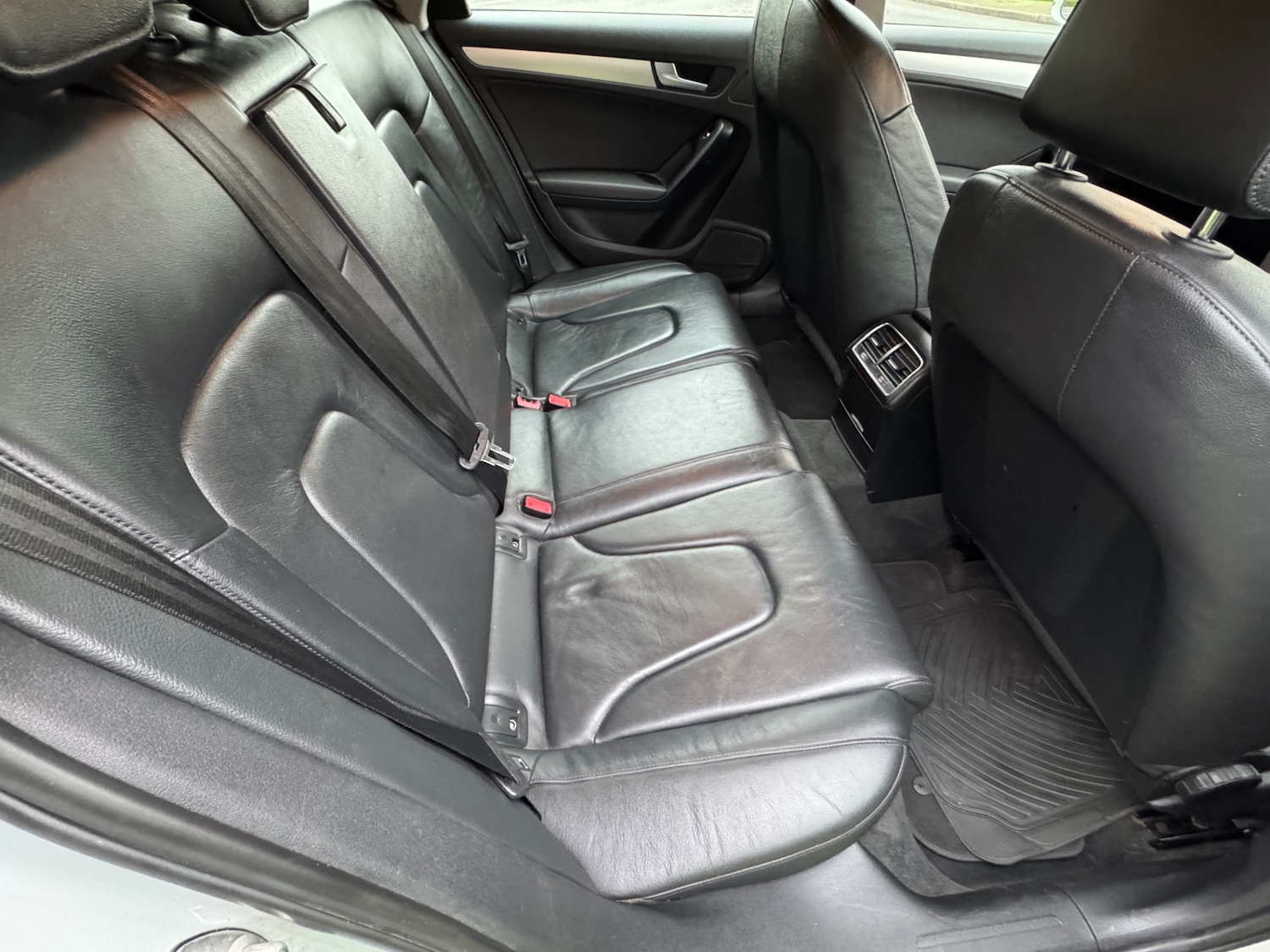 Used Audi A4 2012 for sale - 77083570: Photo 11