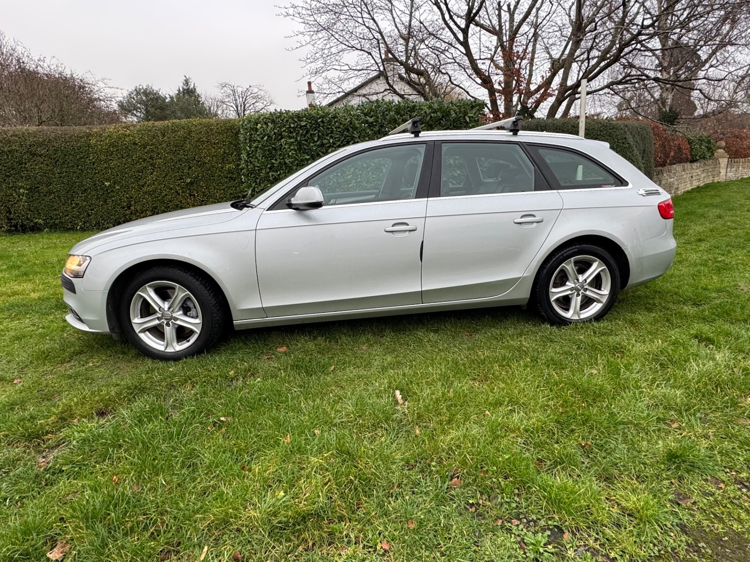 Used Audi A4 2012 for sale - 77083570: Photo 2