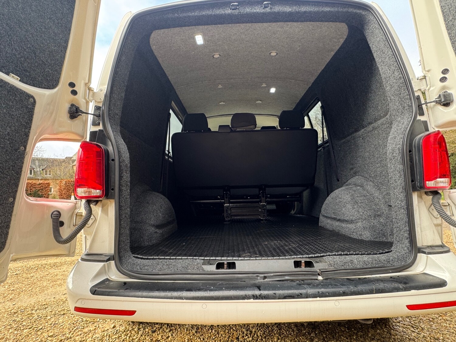 Used Volkswagen Transporter 2020 for sale - 77851682: Photo 11