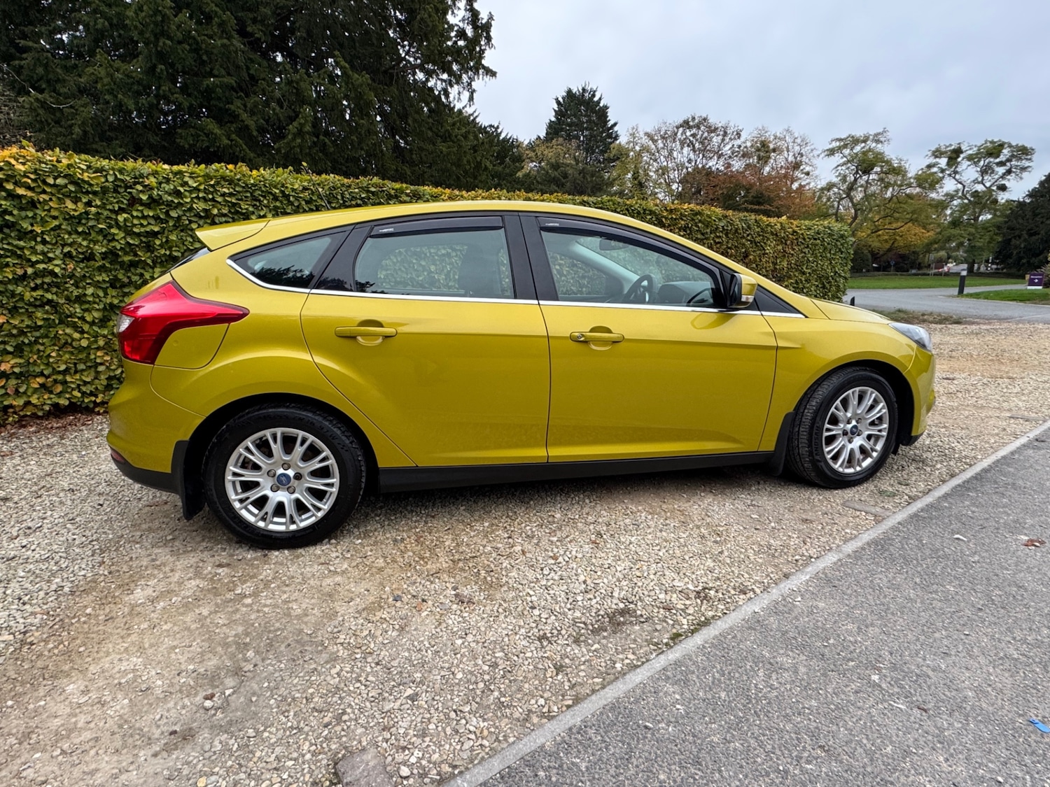 Used Ford Focus 2011 for sale - 76317223: Photo 10