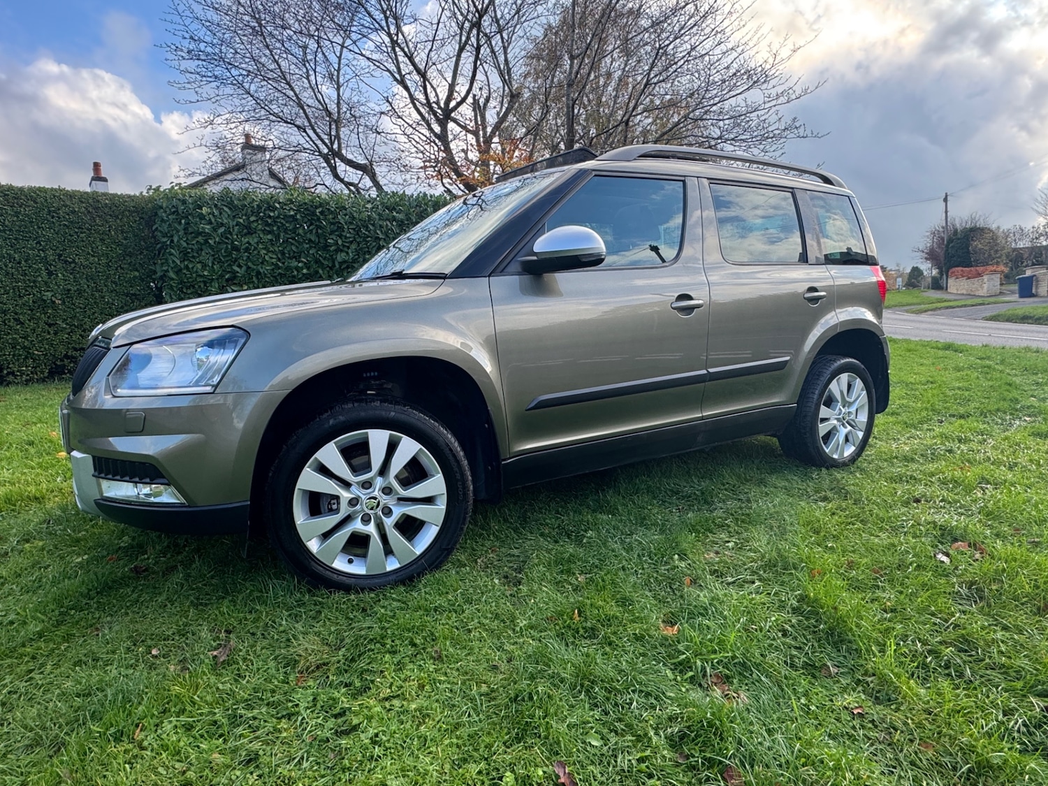 Used Skoda Yeti 2015 for sale - 76505022: Photo 2