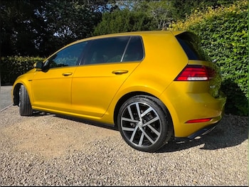 Used Volkswagen Golf 2017 for sale - 78901521: Photo
