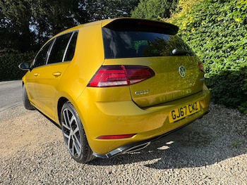 Used Volkswagen Golf 2017 for sale - 78901521: Photo