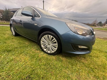 Used Vauxhall Astra 2015 for sale - 77264683: Photo