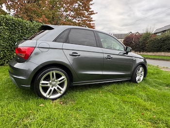 Audi - A1