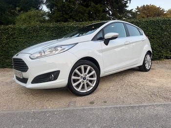 Used Ford Fiesta 2015 for sale - 79156976: Photo