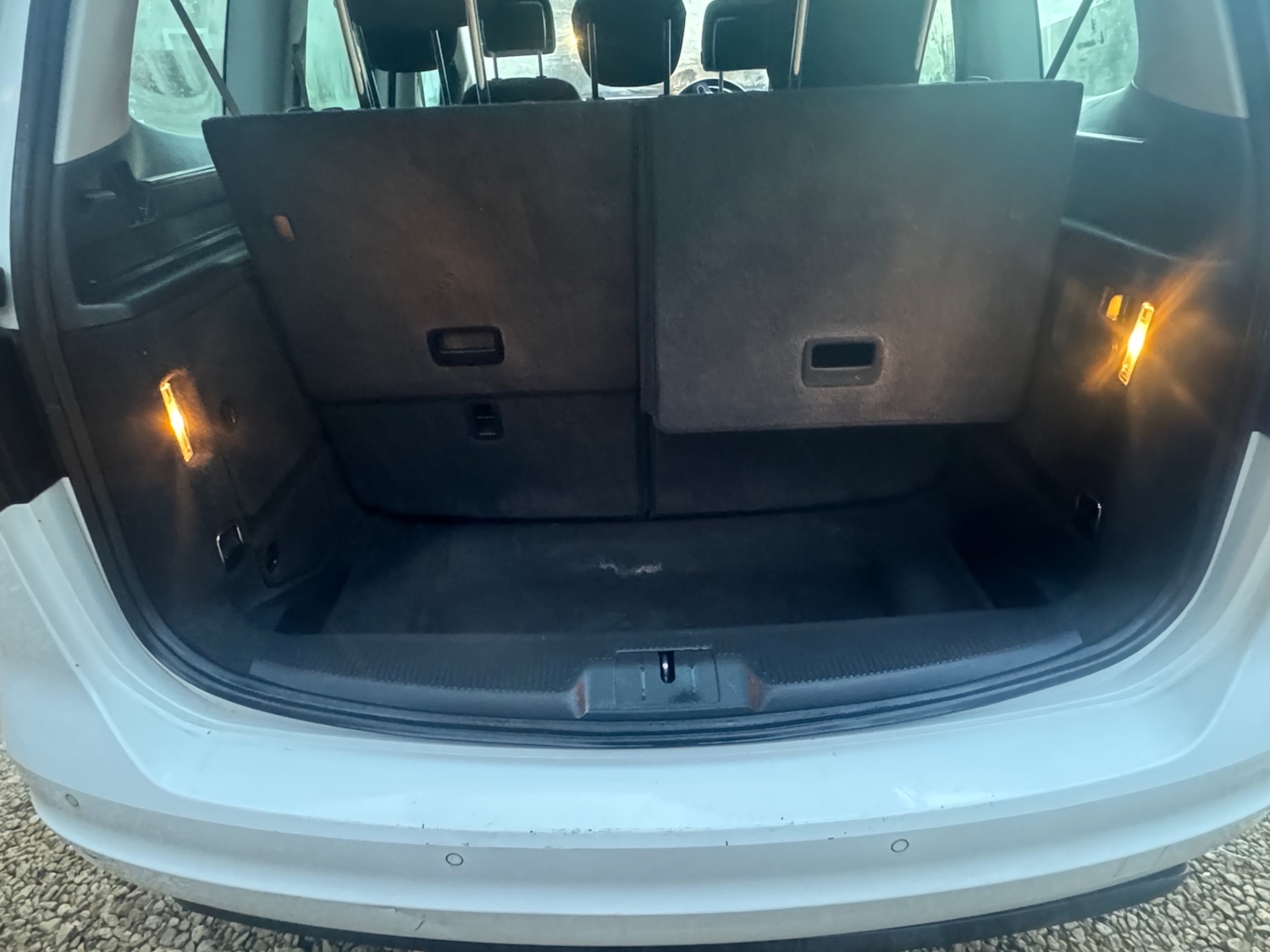 Used Volkswagen Sharan 2015 for sale - 77400178: Photo 15