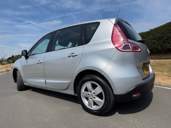 Used Renault Scenic 2010 for sale - 79414908: Photo