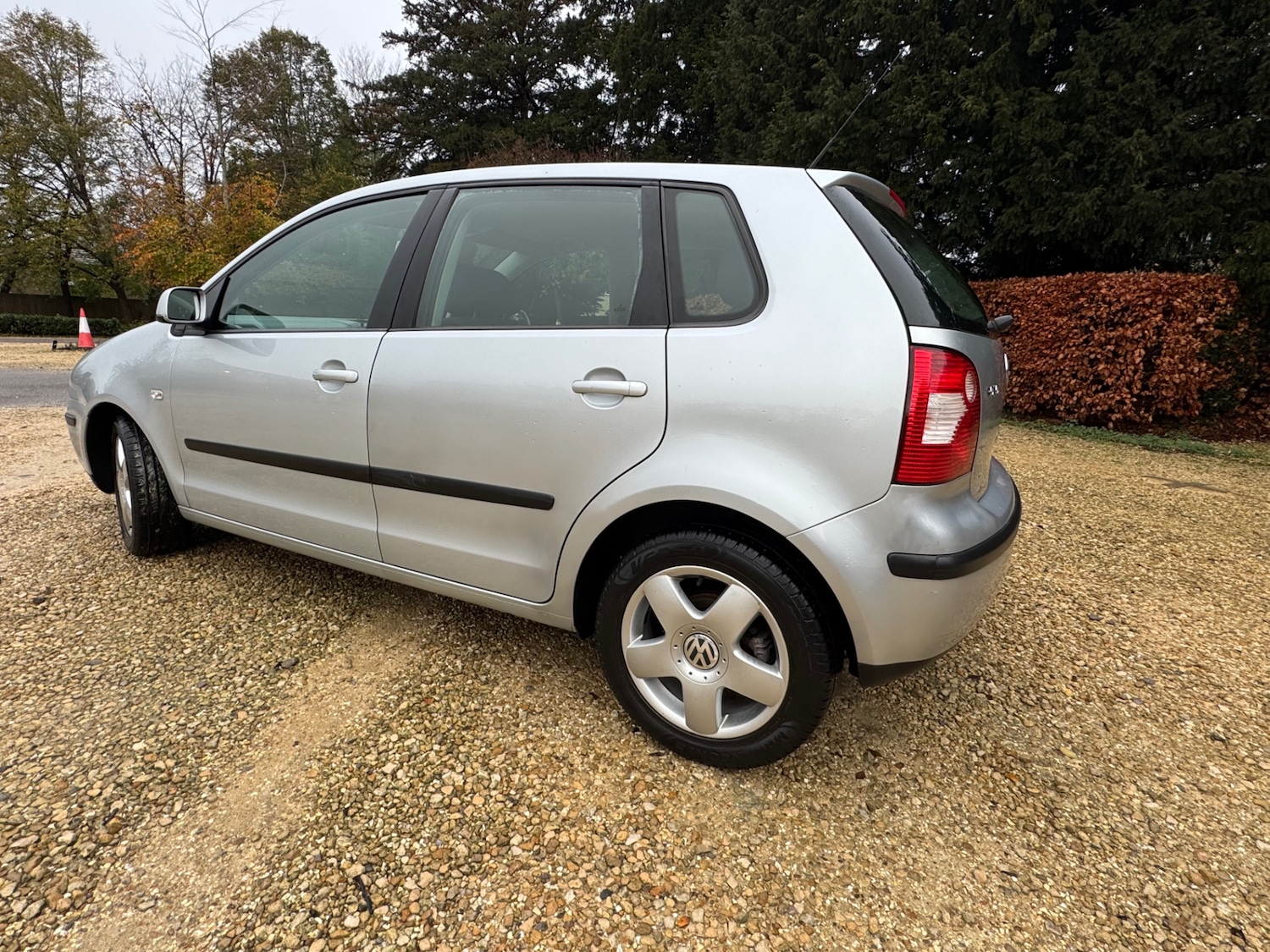 Used Volkswagen Polo 2002 for sale - 76590227: Photo 2