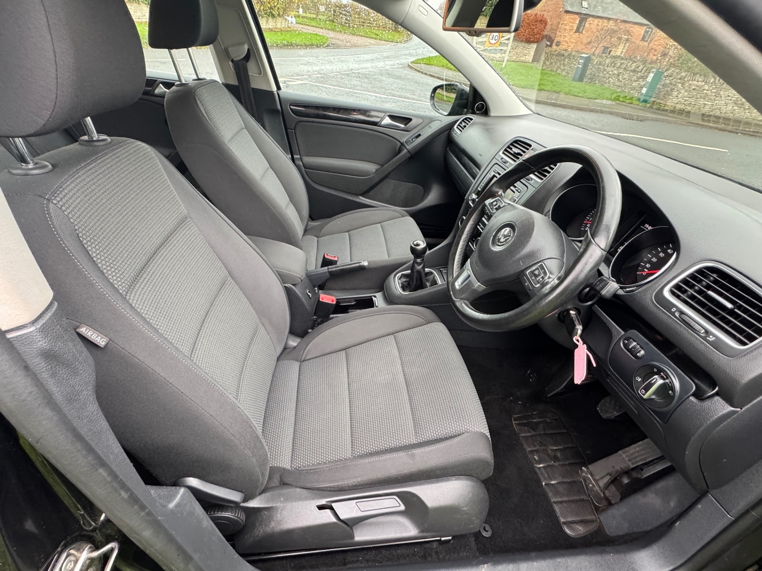 Used Volkswagen Golf 2012 for sale - 76536949: Photo 14