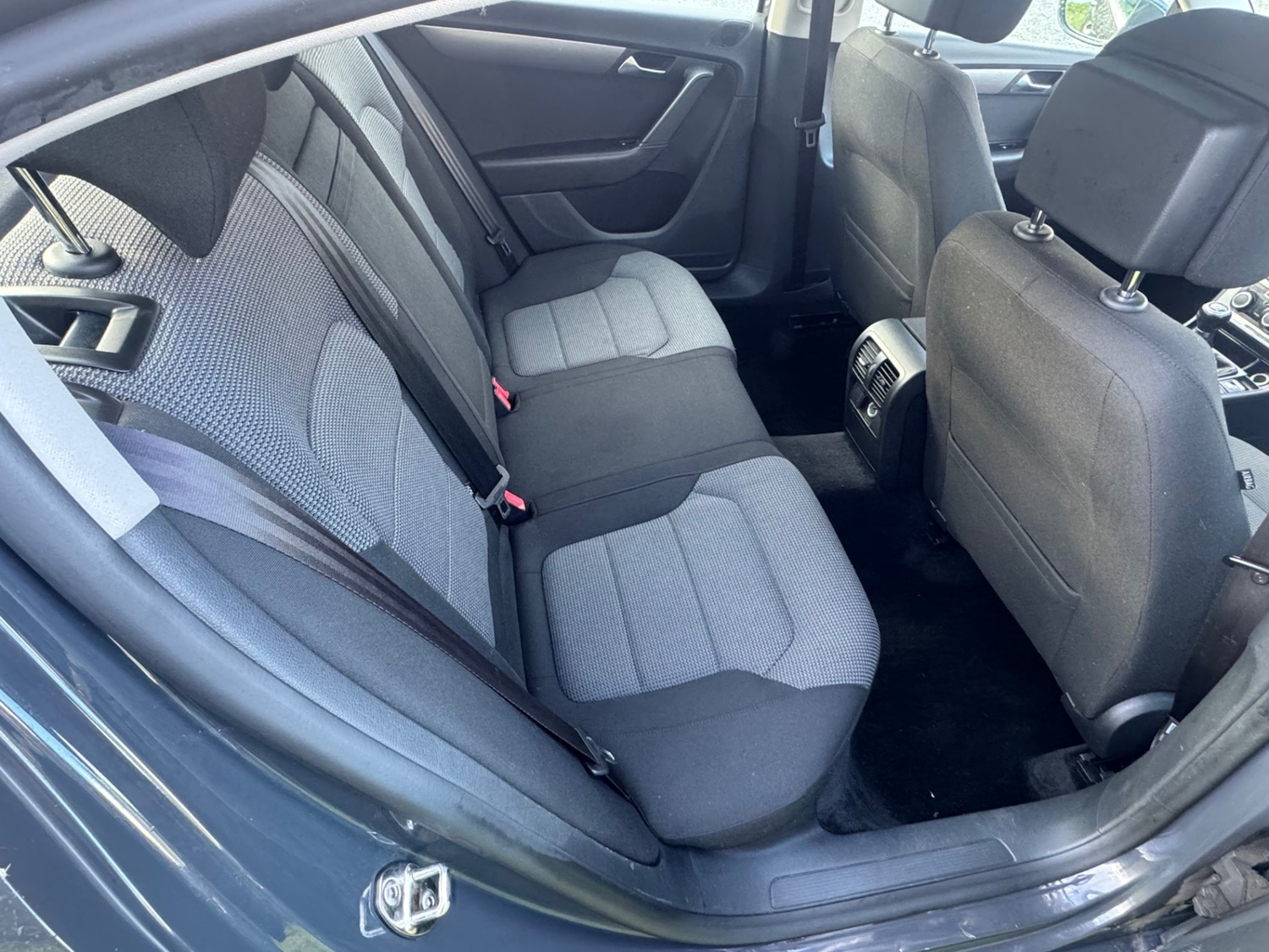 Used Volkswagen Passat 2012 for sale - 77307302: Photo 11