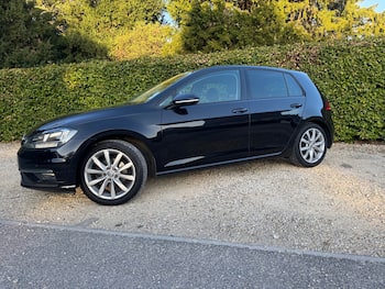 Used Volkswagen Golf 2017 for sale - 79636060: Photo