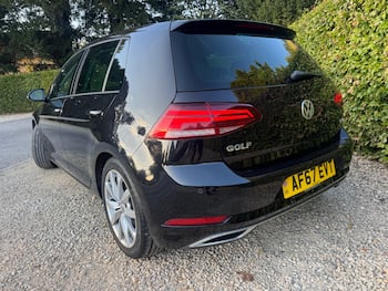 Used Volkswagen Golf 2017 for sale - 79636060: Photo