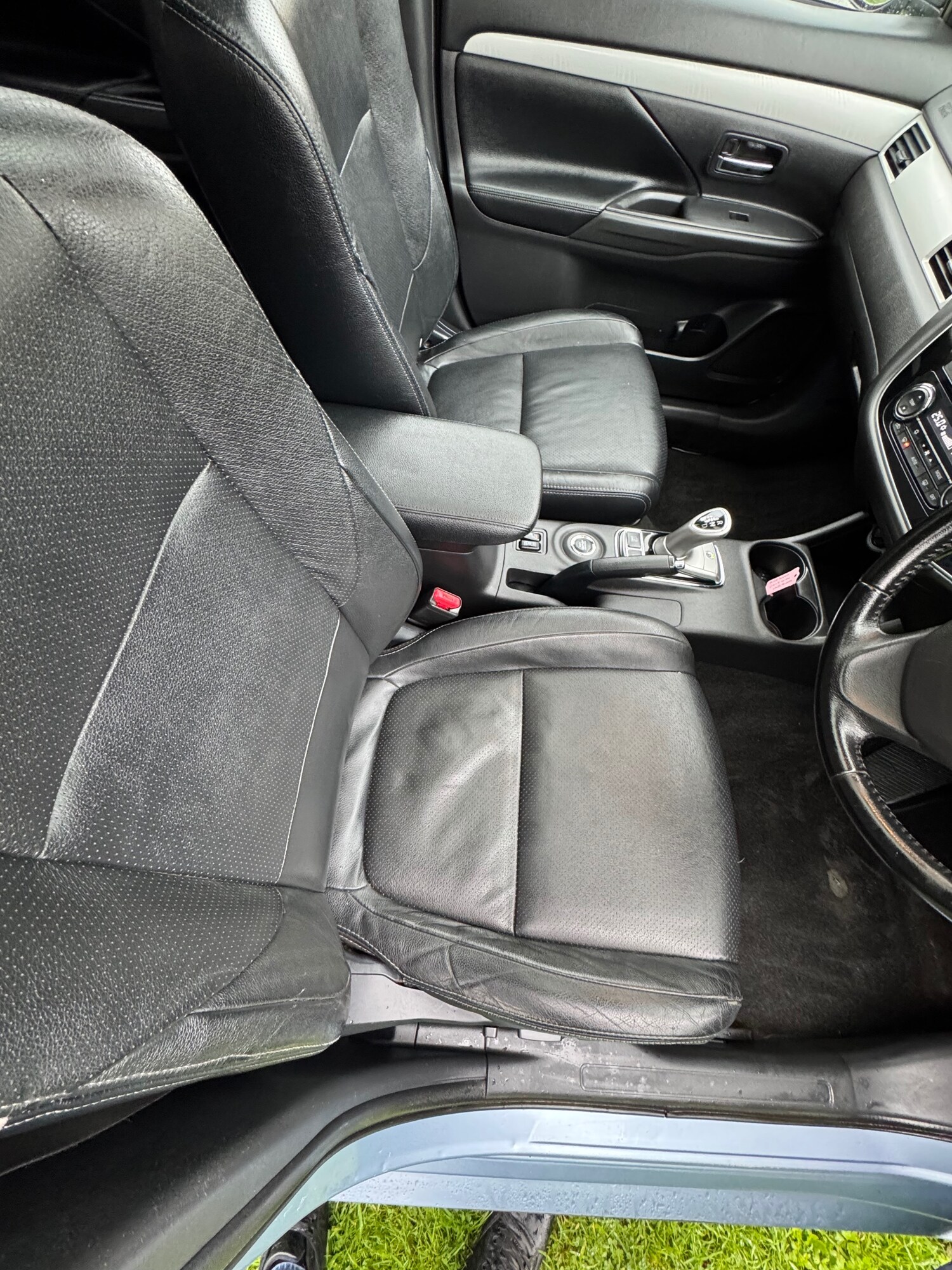 Used Mitsubishi Outlander 2015 for sale - 76405191: Photo 12