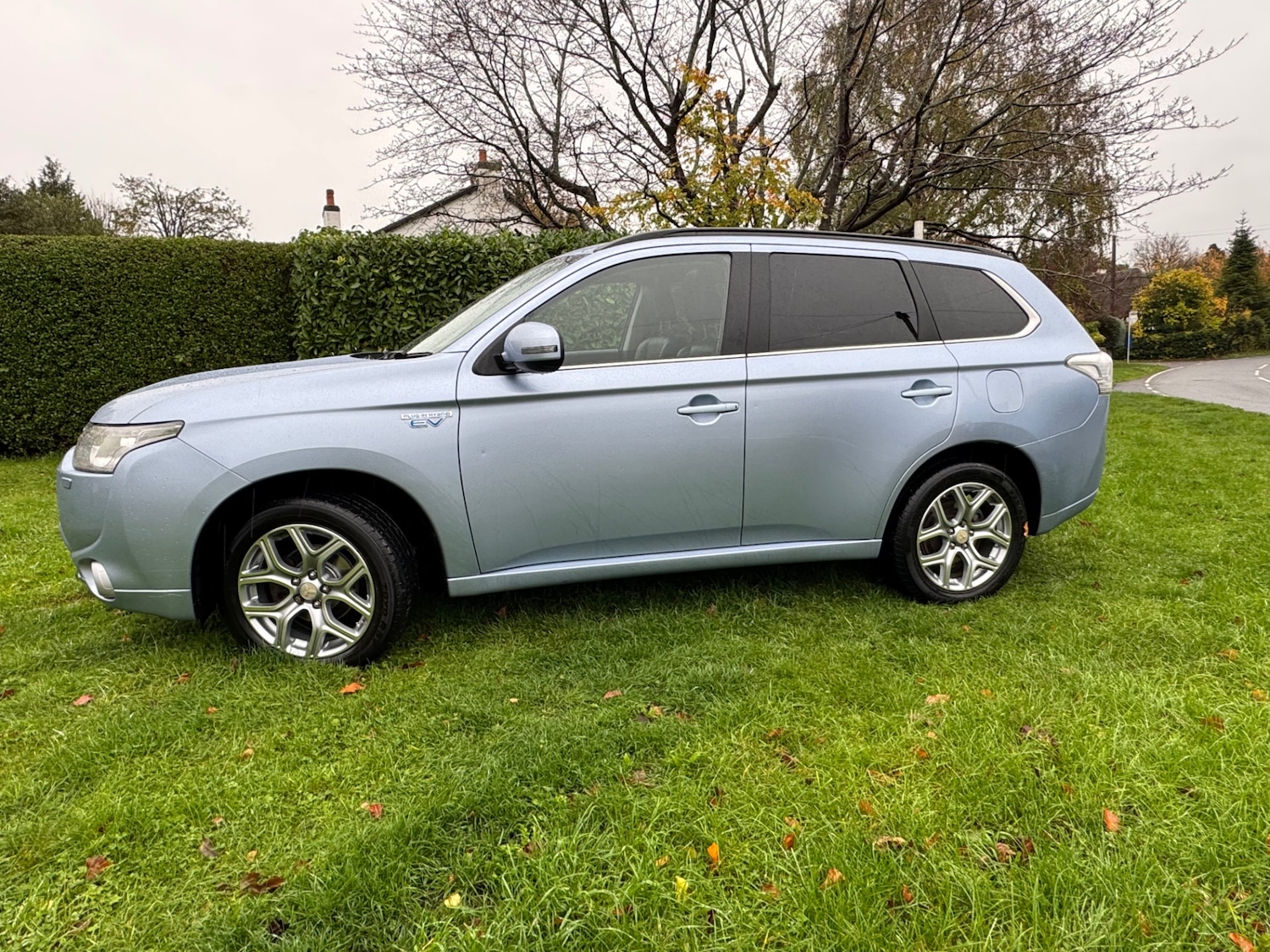 Used Mitsubishi Outlander 2015 for sale - 76405191: Photo 2