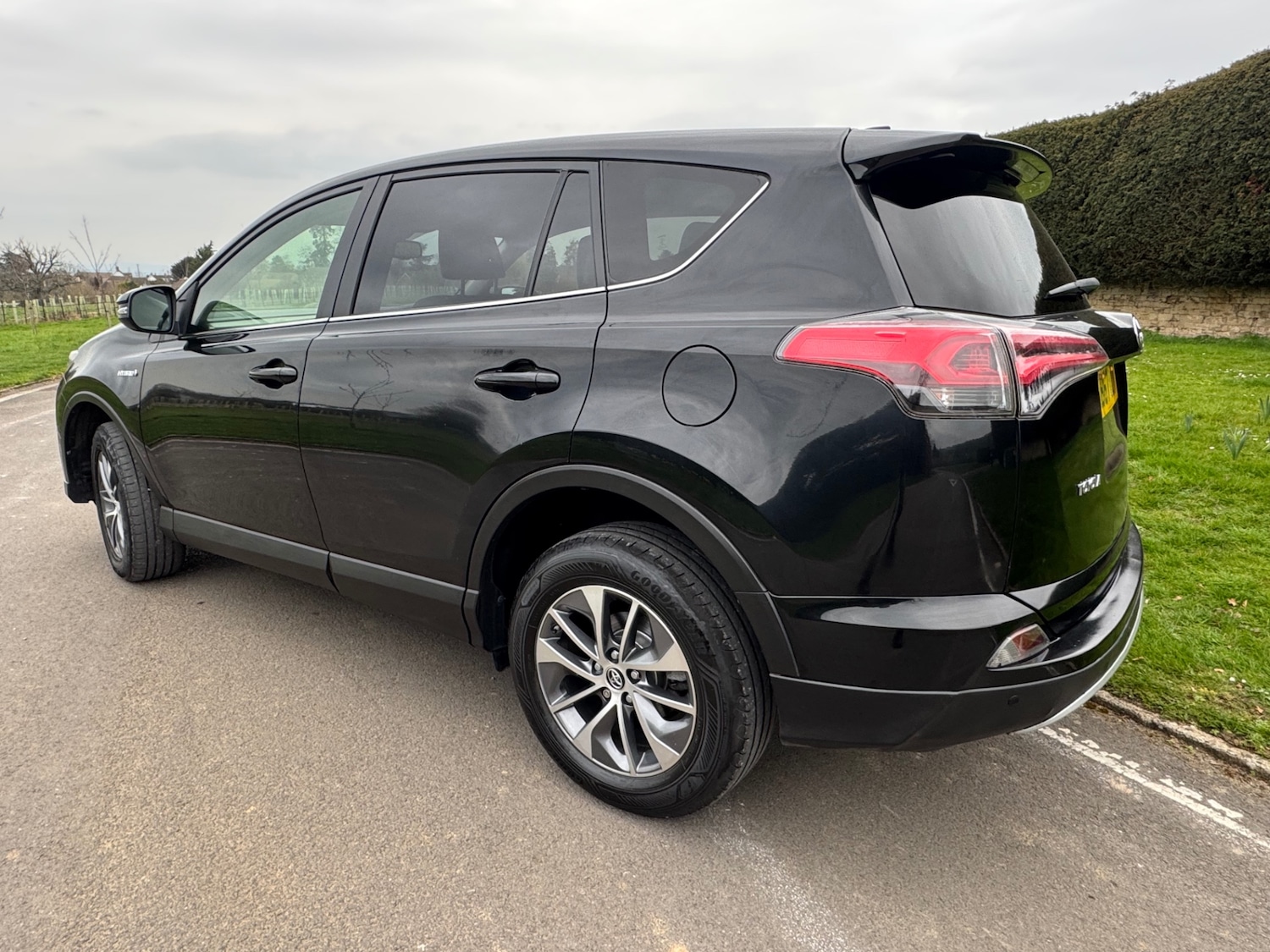 Used Toyota RAV4 2018 for sale - 77736169: Photo 3