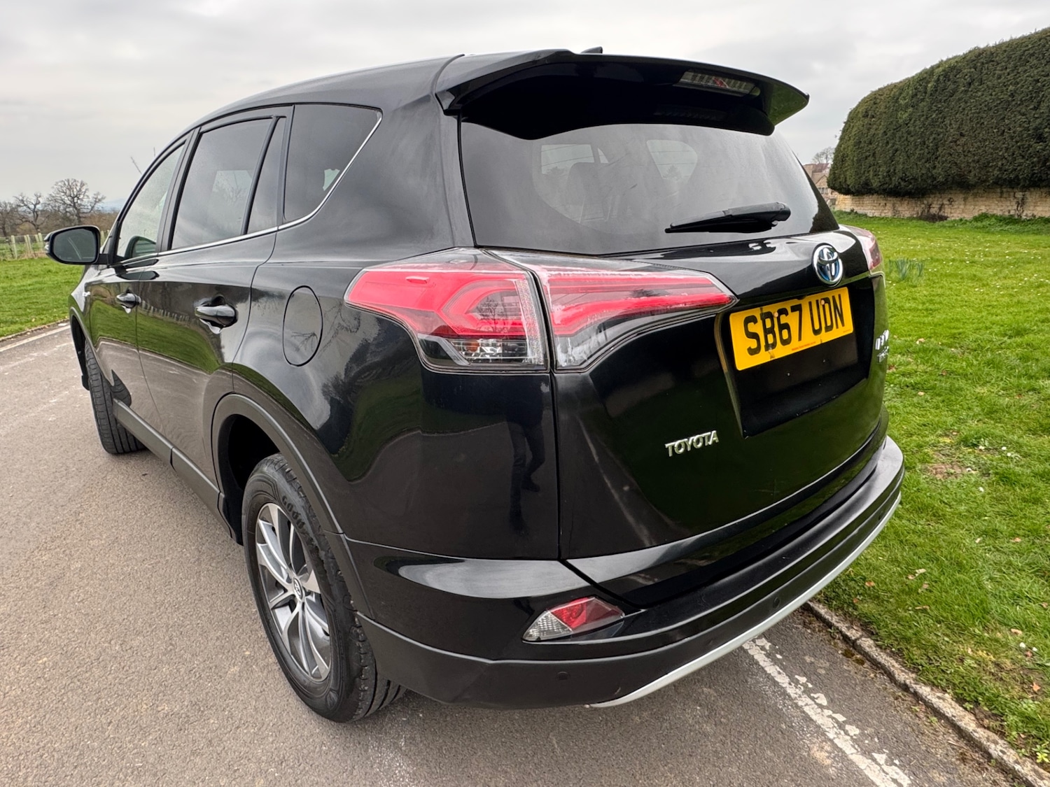 Used Toyota RAV4 2018 for sale - 77736169: Photo 4