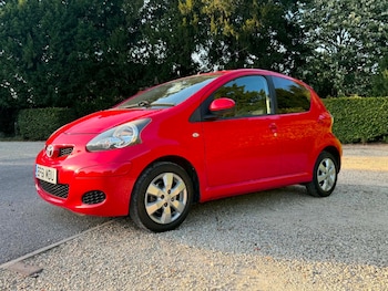 Used Toyota AYGO 2011 for sale - 79526444: Photo