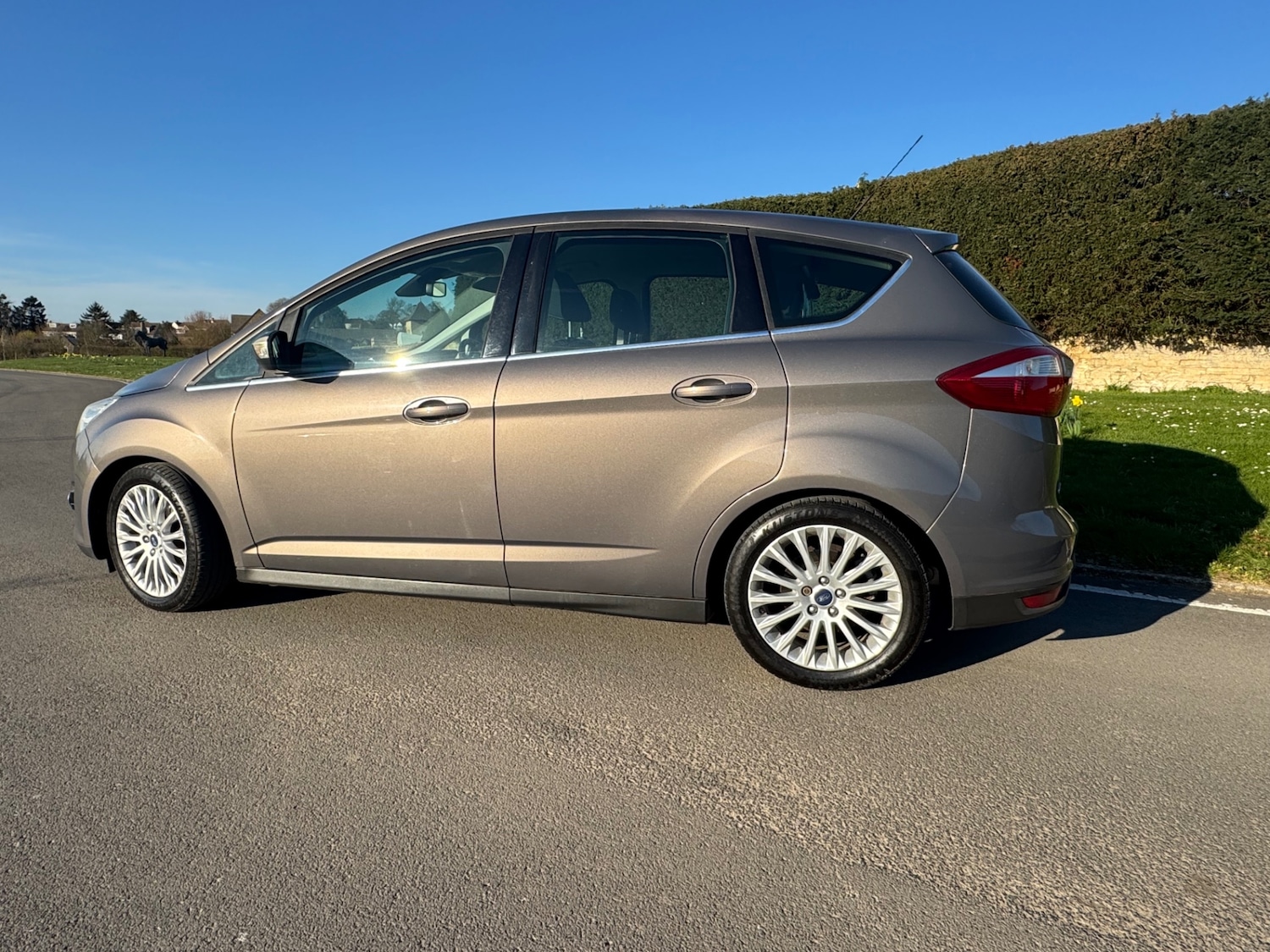 Used Ford C-Max 2013 for sale - 77938549: Photo 2
