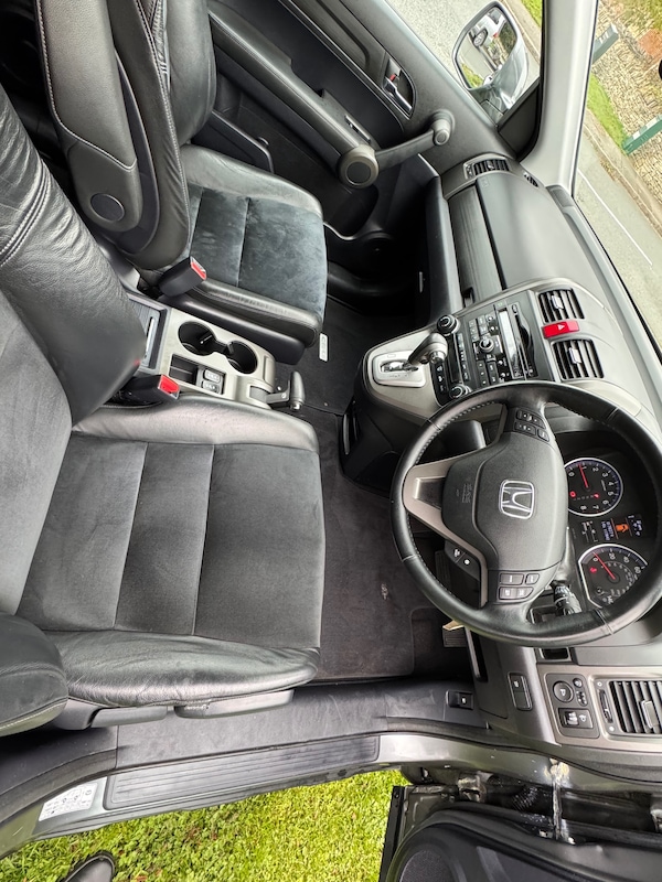Used Honda CR-V 2010 for sale - 76234944: Photo 10