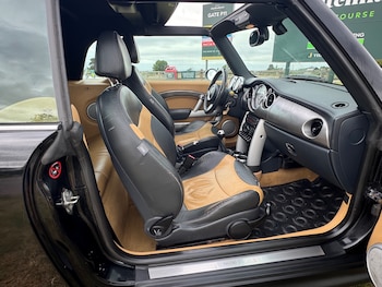 Used MINI Convertible 2005 for sale - 78770506: Photo