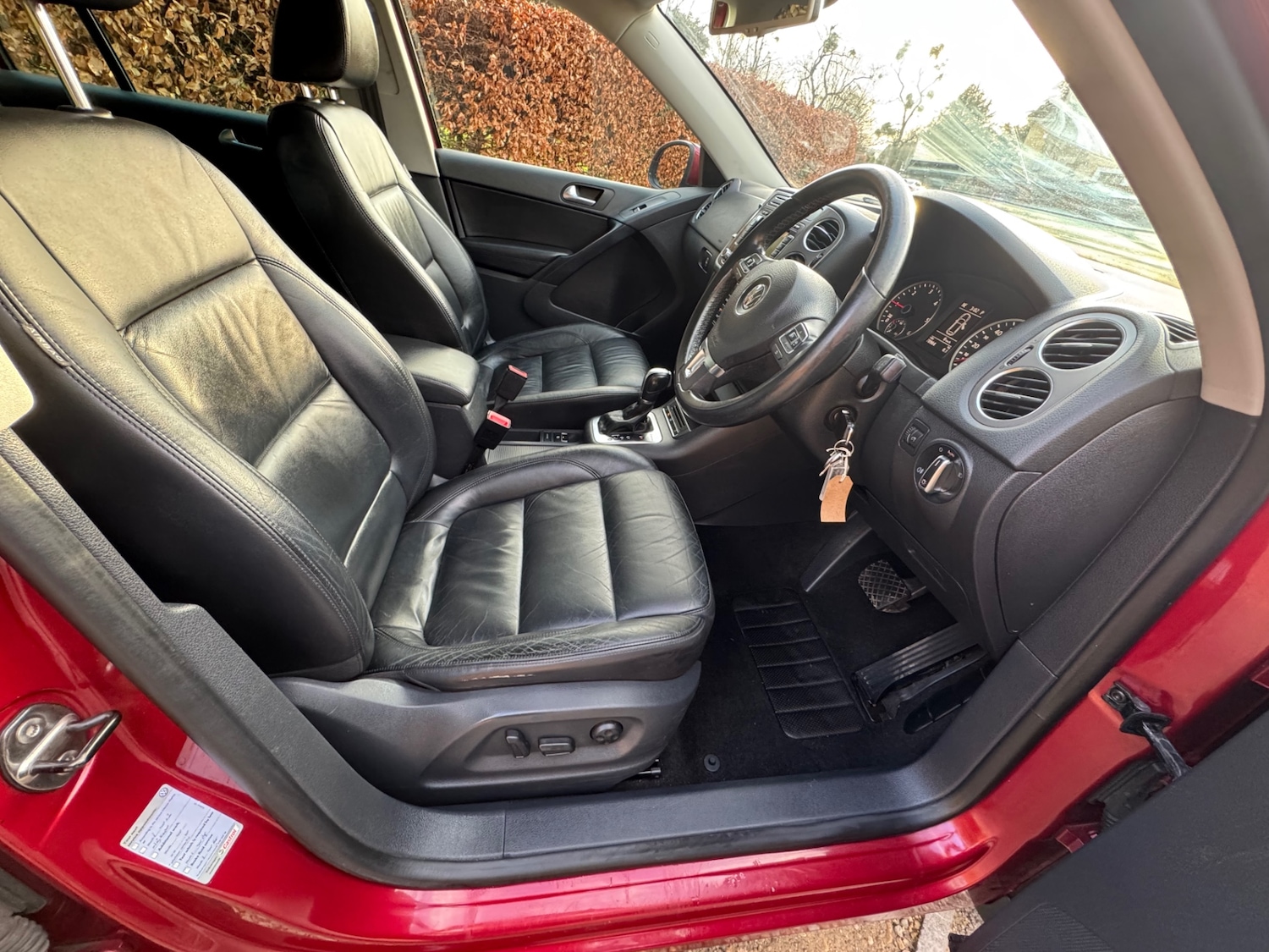 Used Volkswagen Tiguan 2011 for sale - 76963604: Photo 17