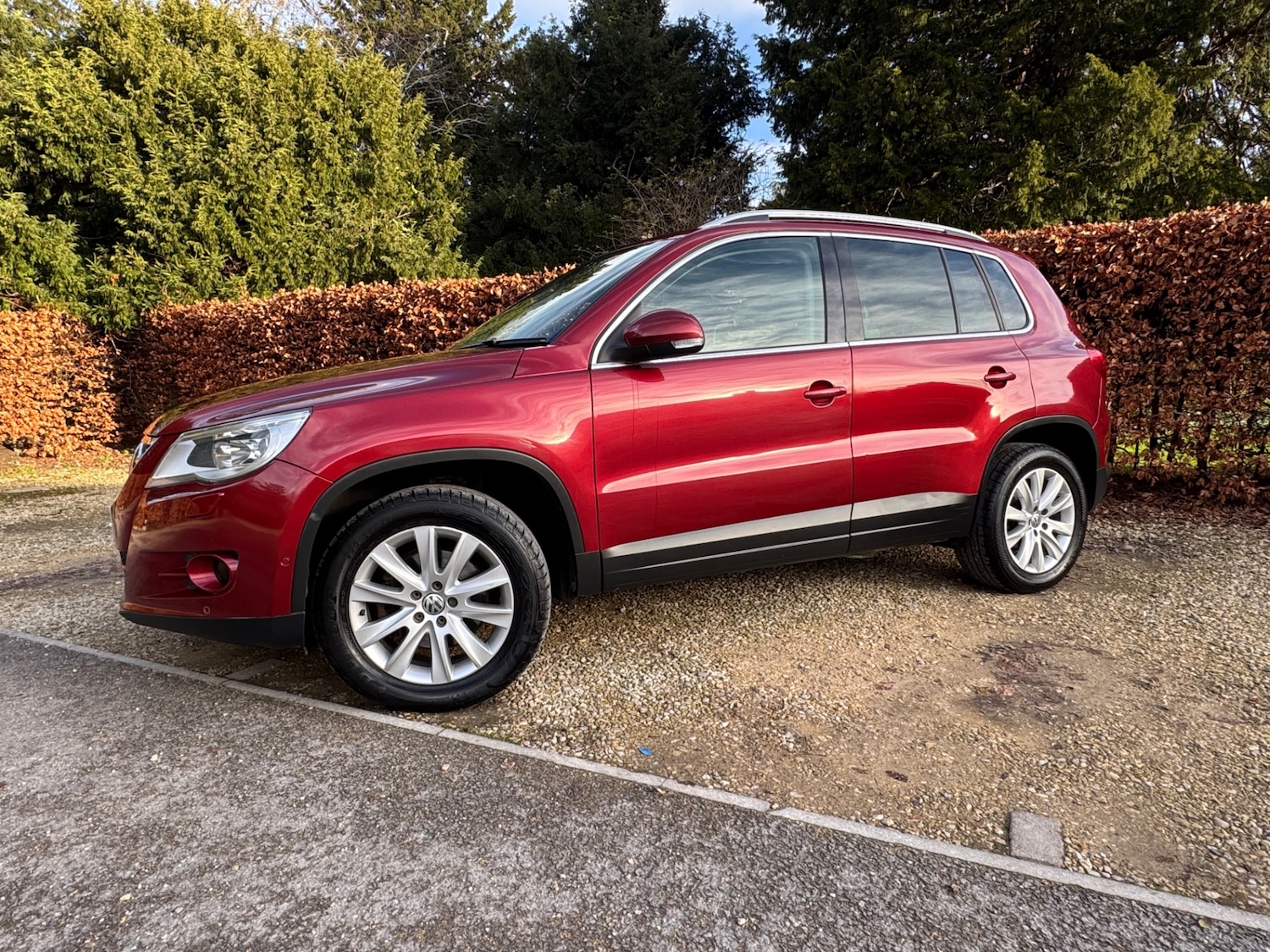 Used Volkswagen Tiguan 2011 for sale - 76963604: Photo 2