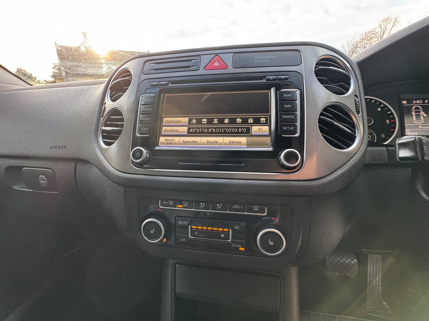 Used Volkswagen Tiguan 2011 for sale - 76963604: Photo 21