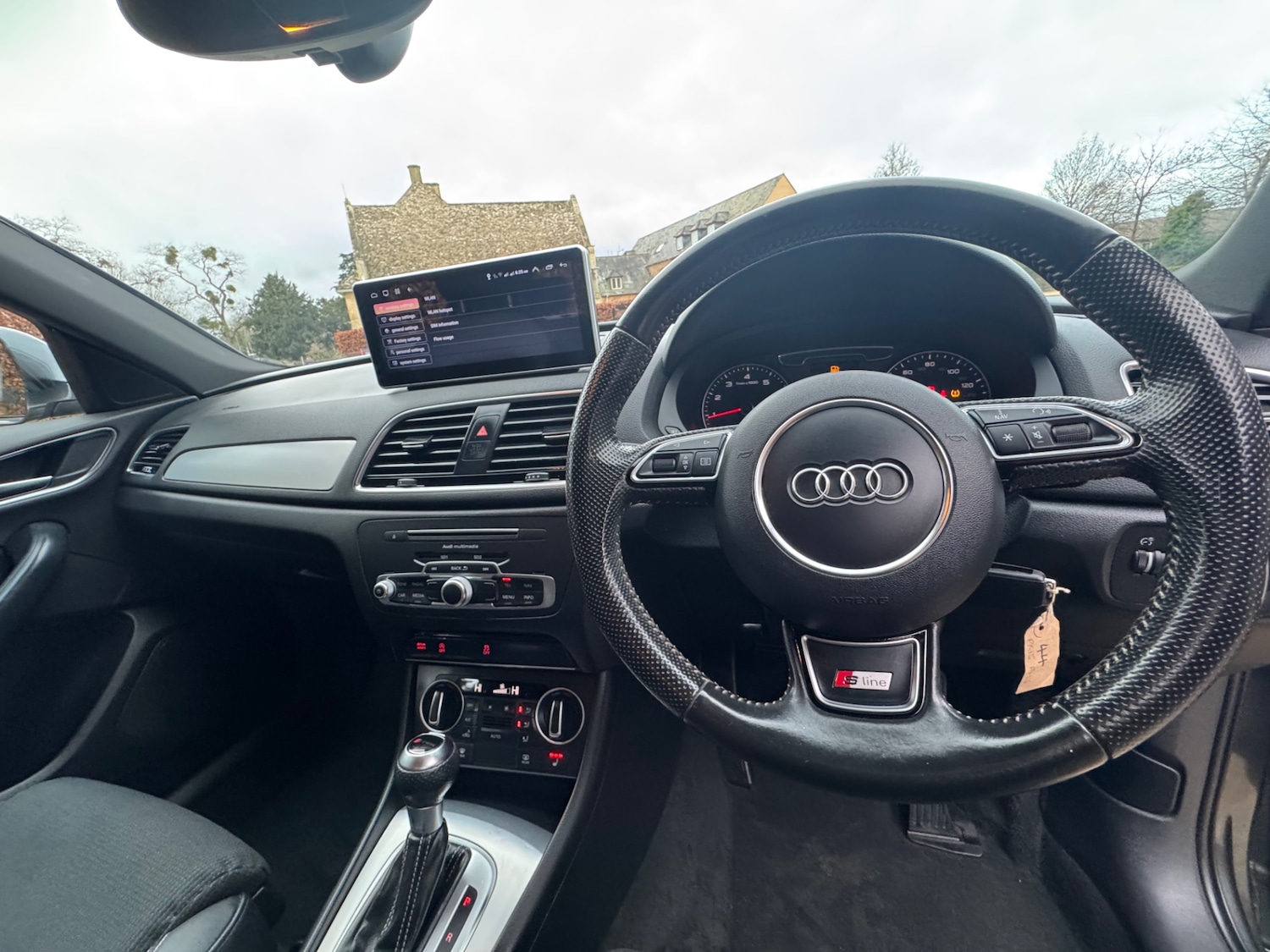 Used Audi Q3 2015 for sale - 77314274: Photo 19