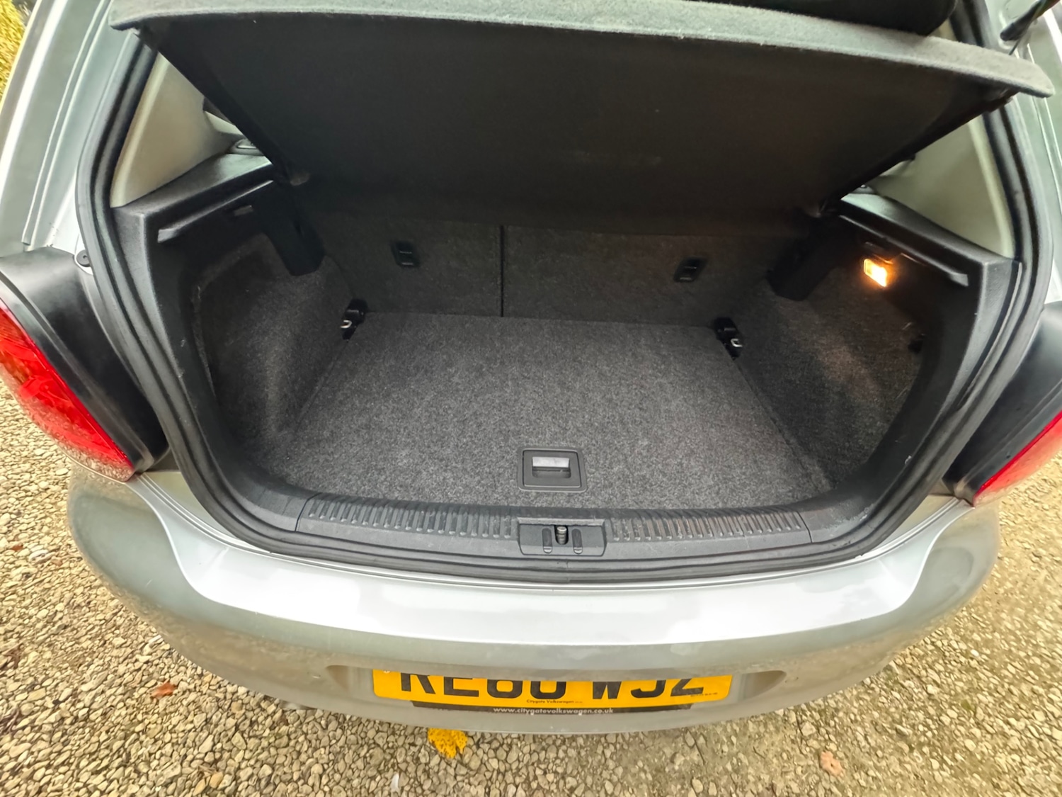 Used Volkswagen Polo 2010 for sale - 76293329: Photo 12