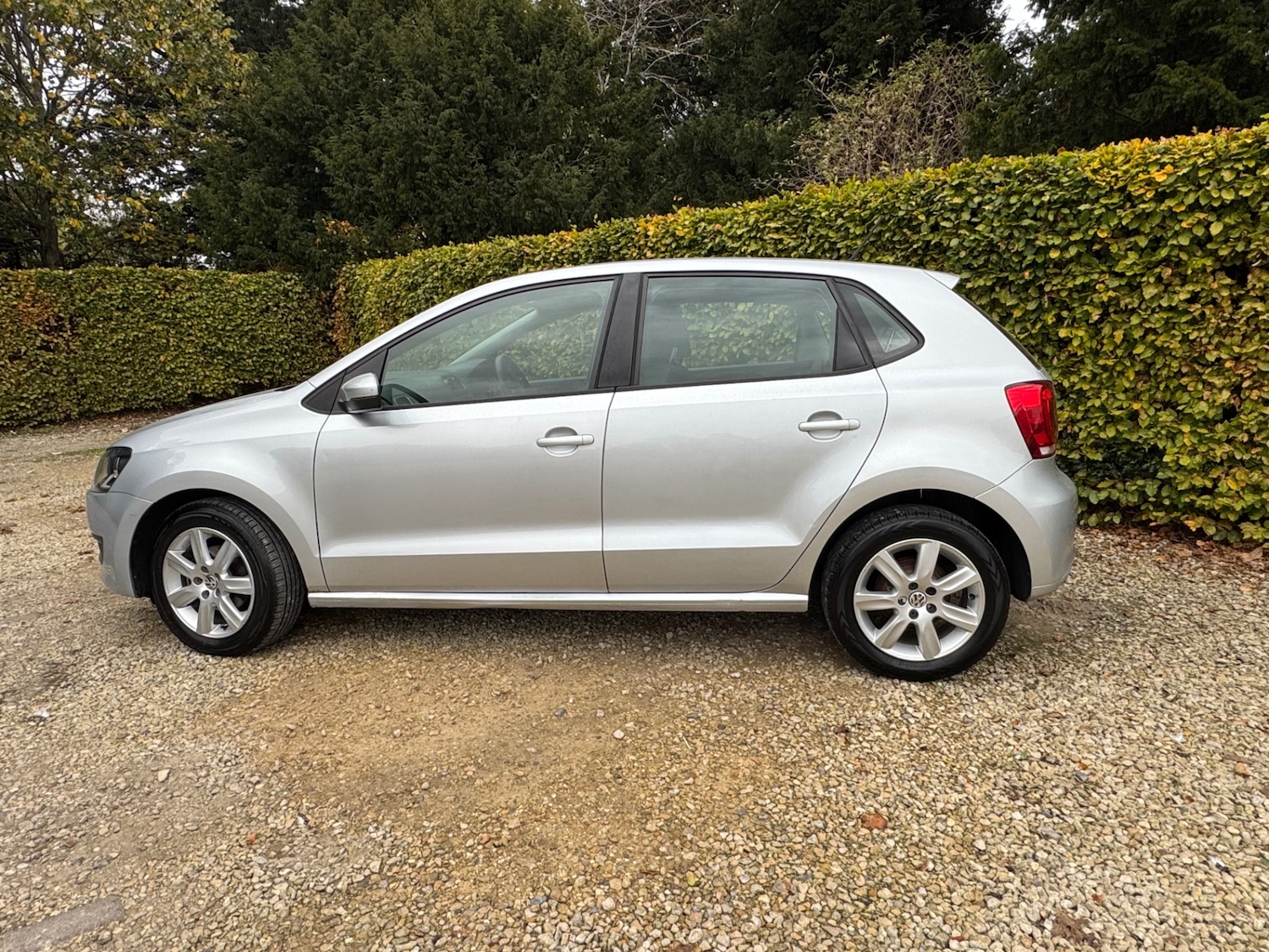 Used Volkswagen Polo 2010 for sale - 76293329: Photo 3
