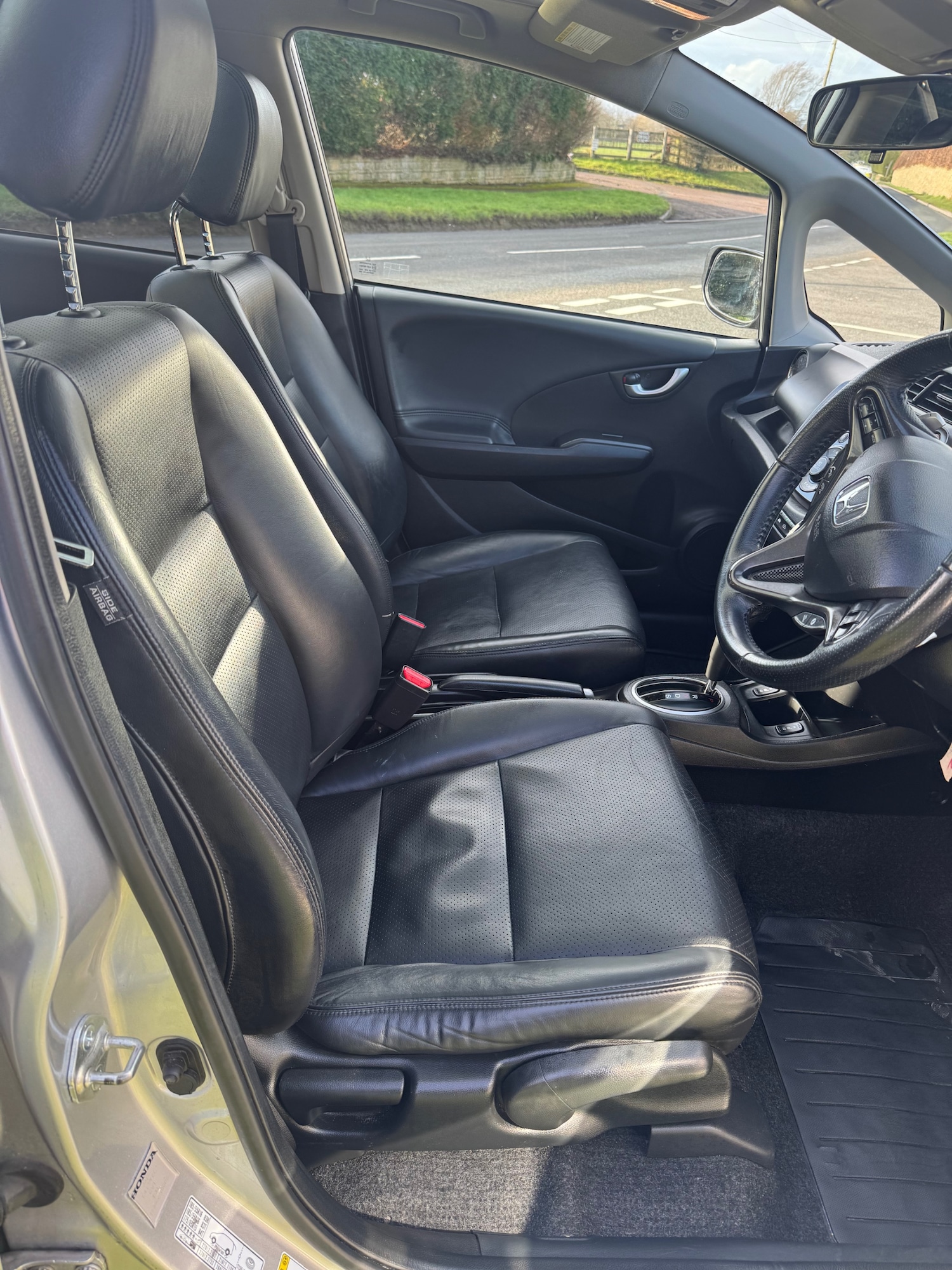 Used Honda Jazz 2011 for sale - 77264752: Photo 14