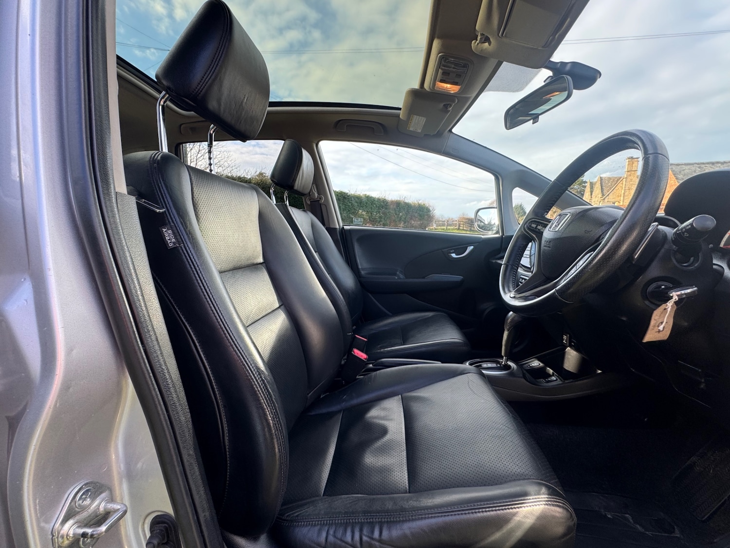 Used Honda Jazz 2011 for sale - 77264752: Photo 17